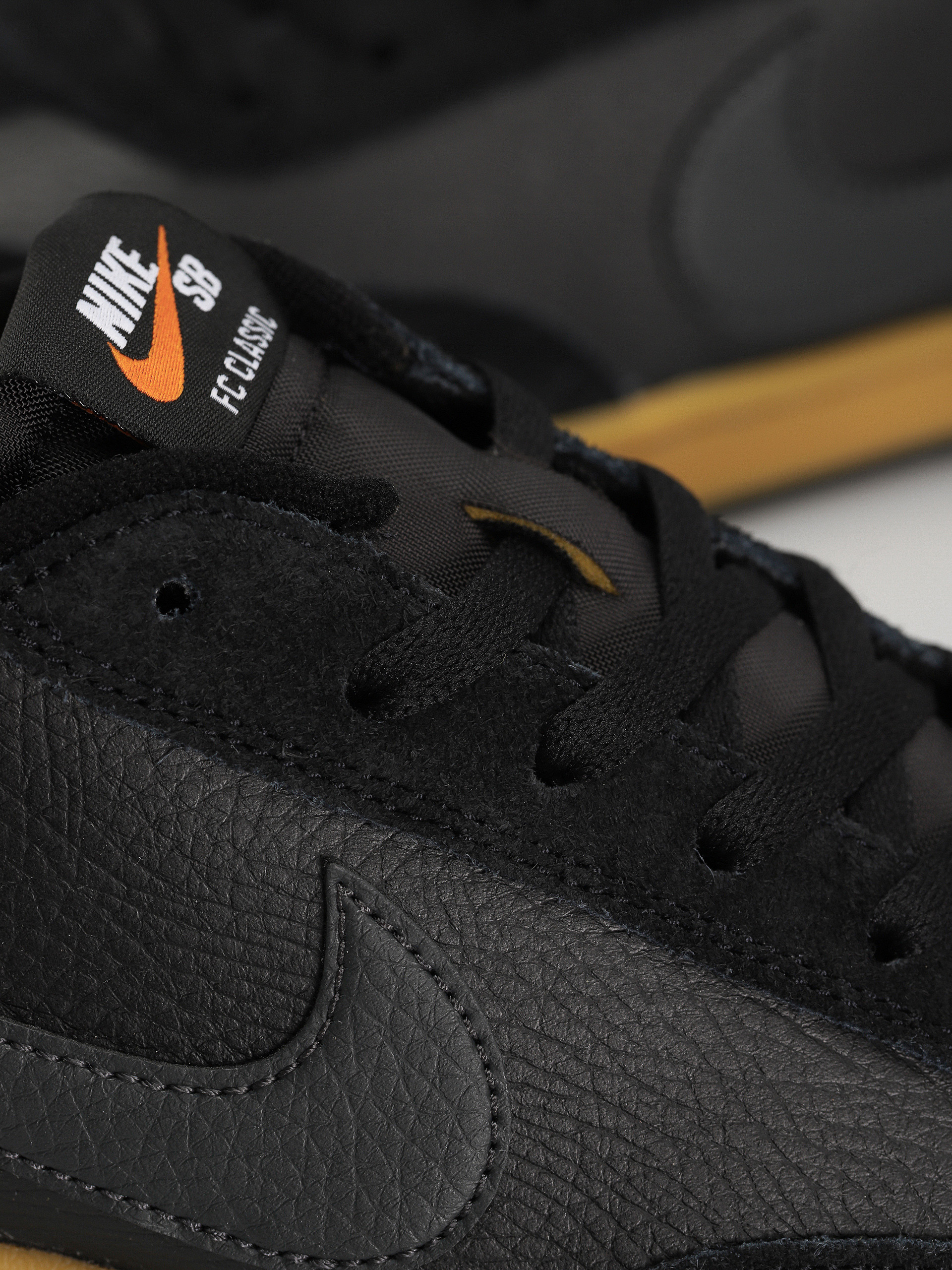 обувка Nike SB Sb Fc Classic (black/anthracite black vivid orange)