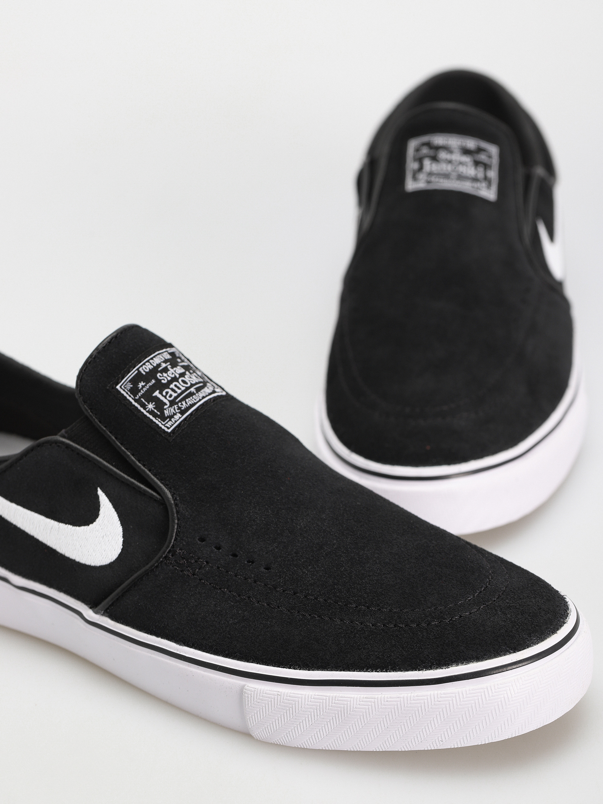 Обувки Nike SB Janoski+ Slip (black/white black black)
