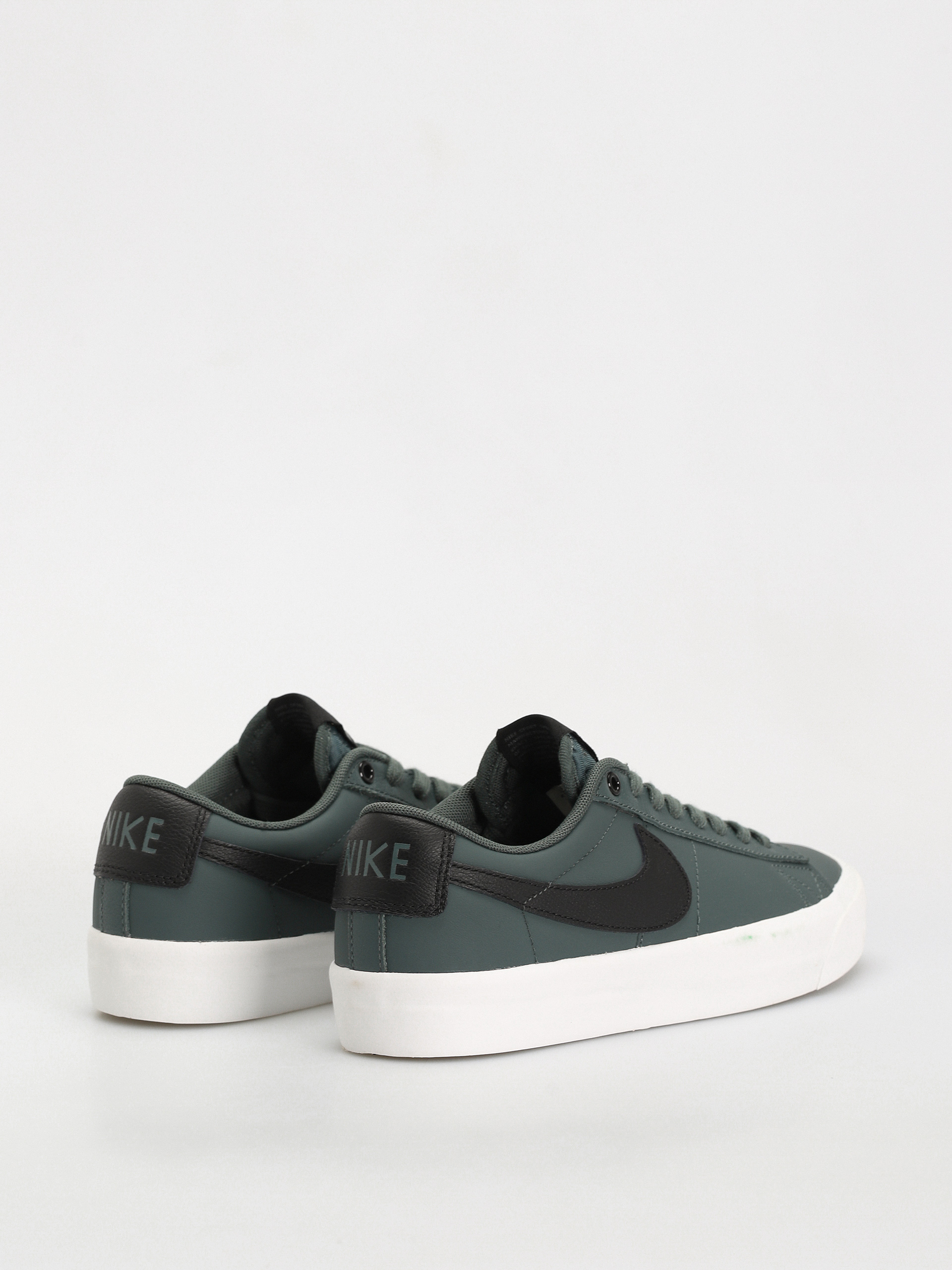 Обувки Nike SB Blazer Low Pro Gt (vintage green/black vintage green)