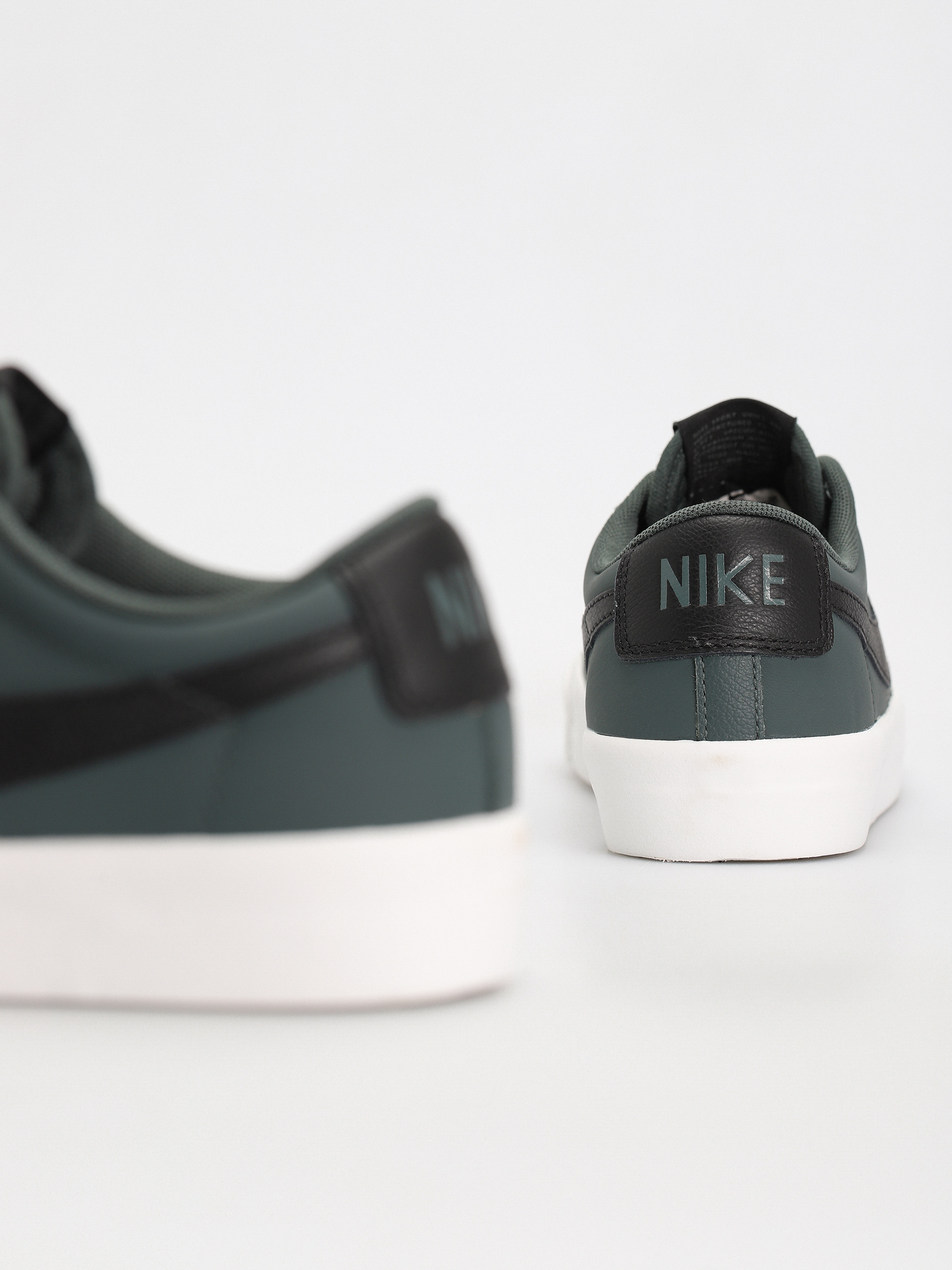 Обувки Nike SB Blazer Low Pro Gt (vintage green/black vintage green)