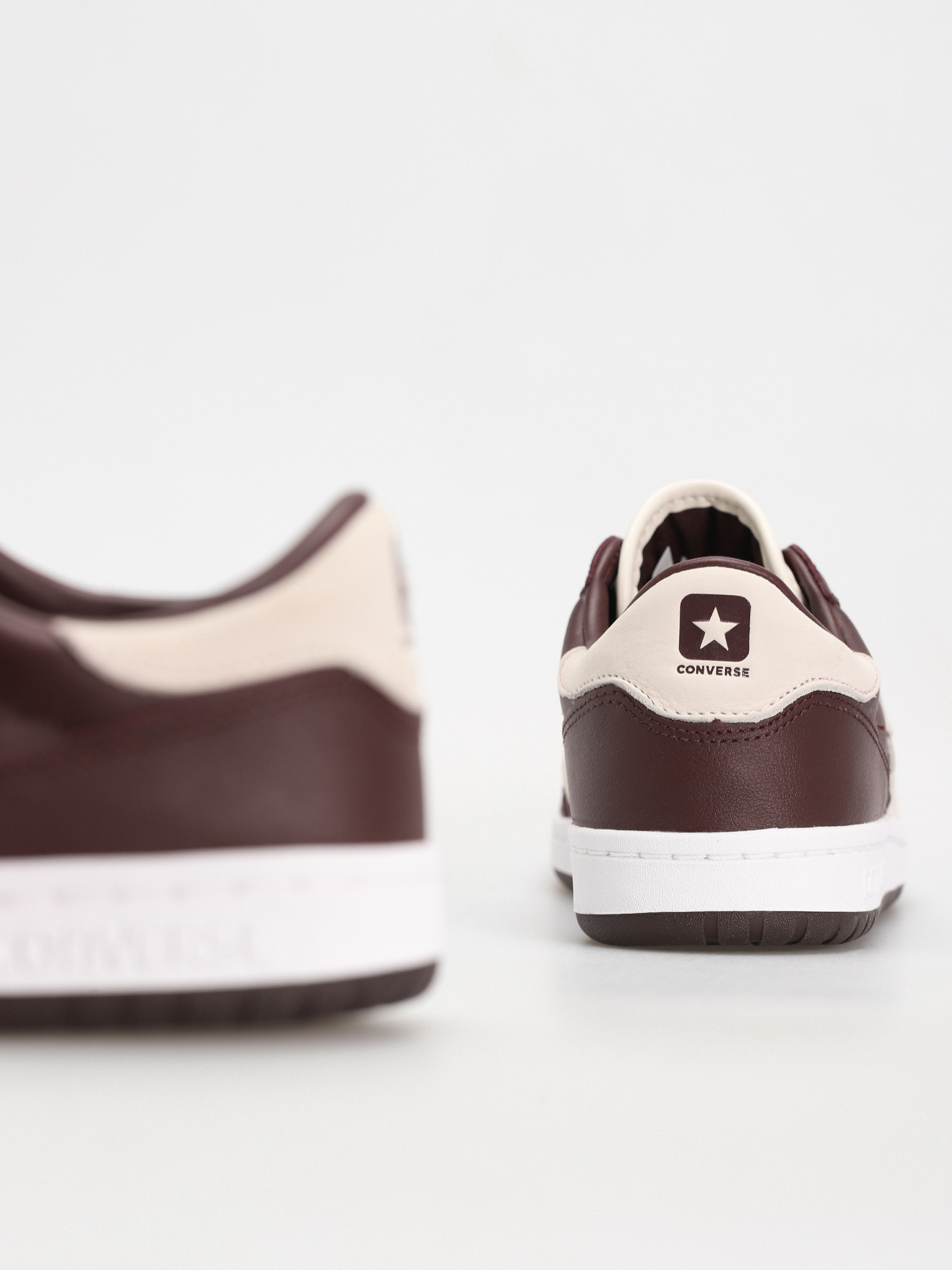 Обувки Converse Fastbreak Pro (bloodstone/egret/white)