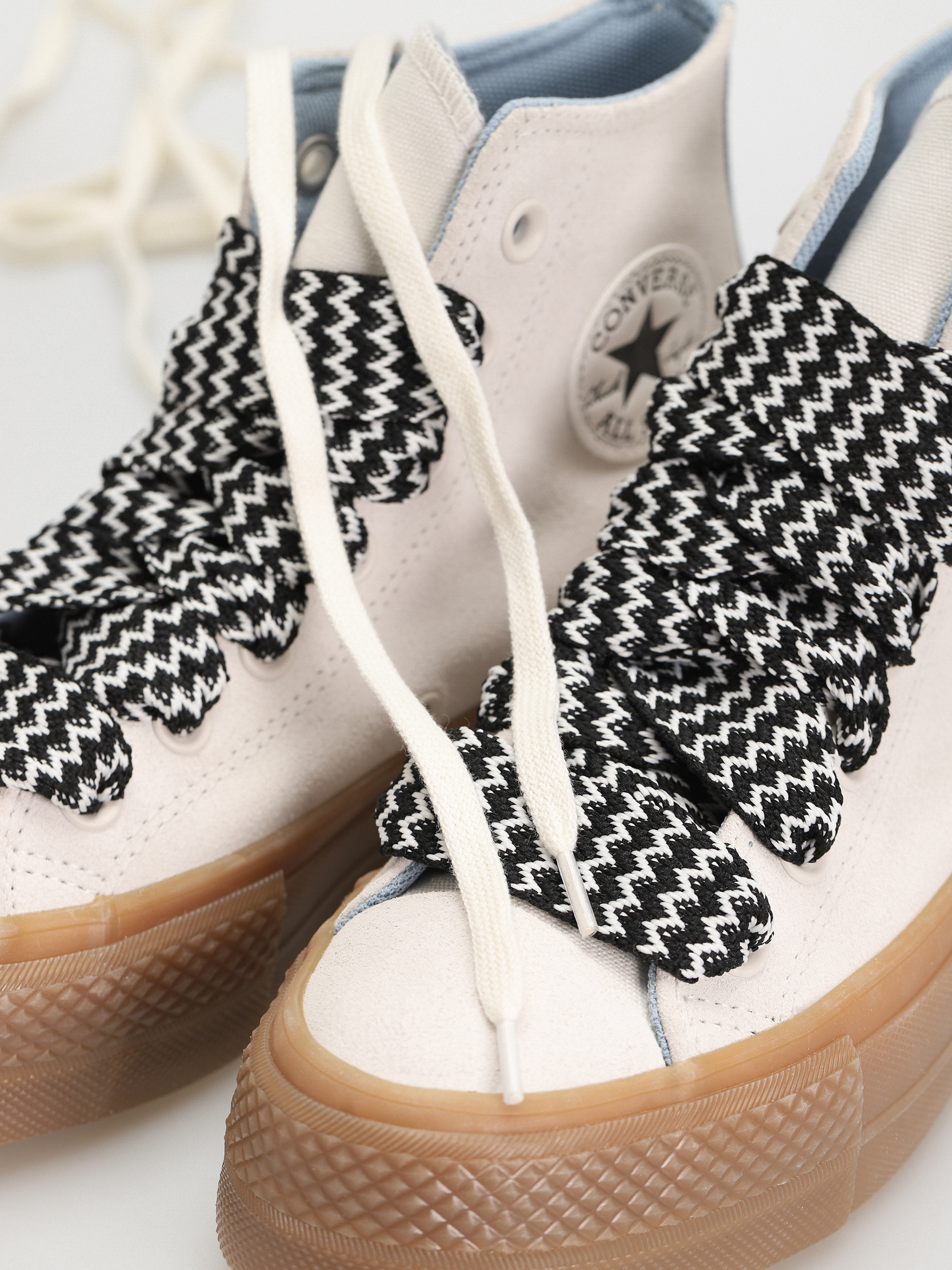 Кецове Converse Chuck Taylor All Star Lift Hi Wmn (vintage white/out of the blue)