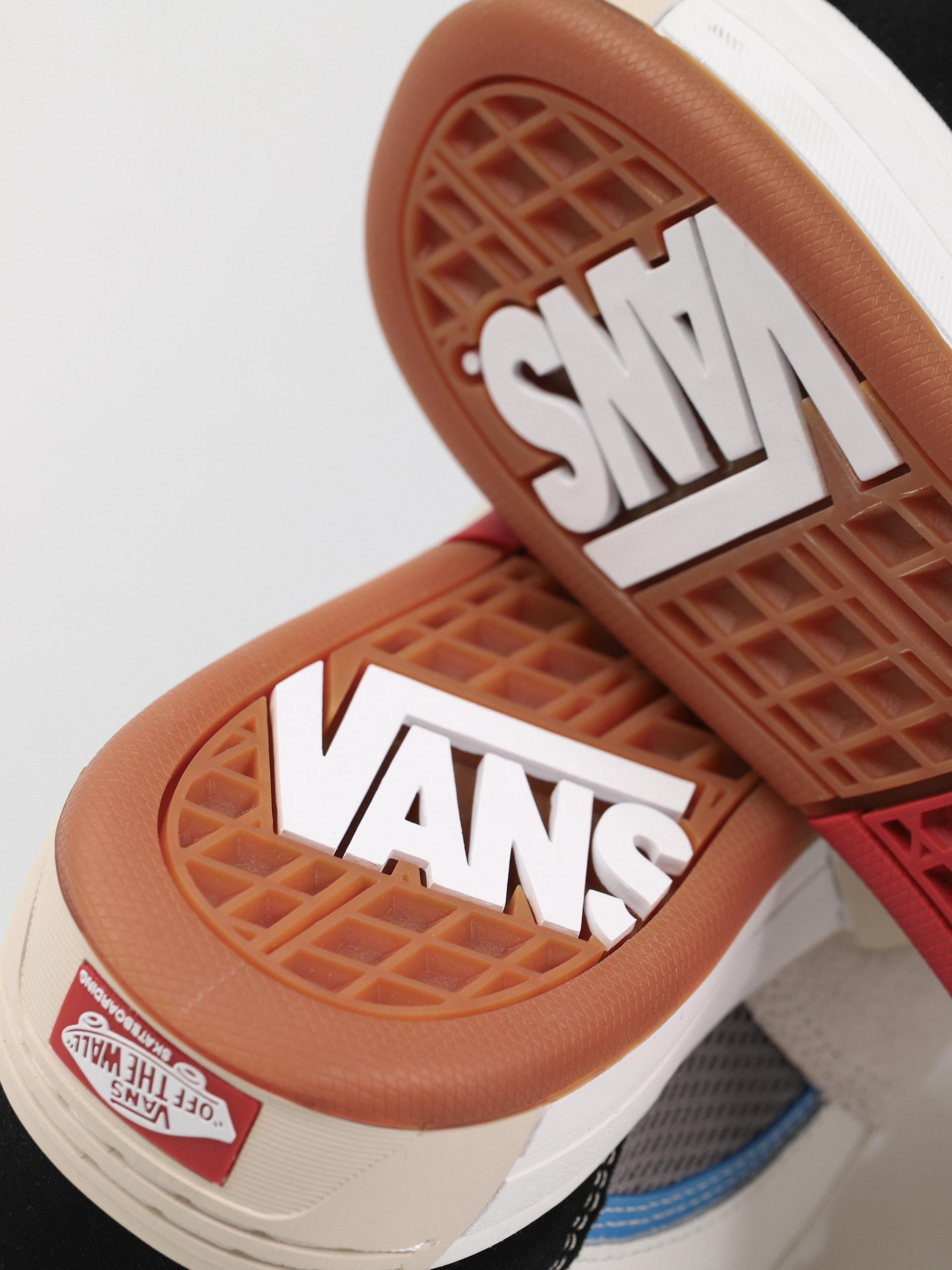 Обувки Vans Skate Mixxa (athletic white/multi)