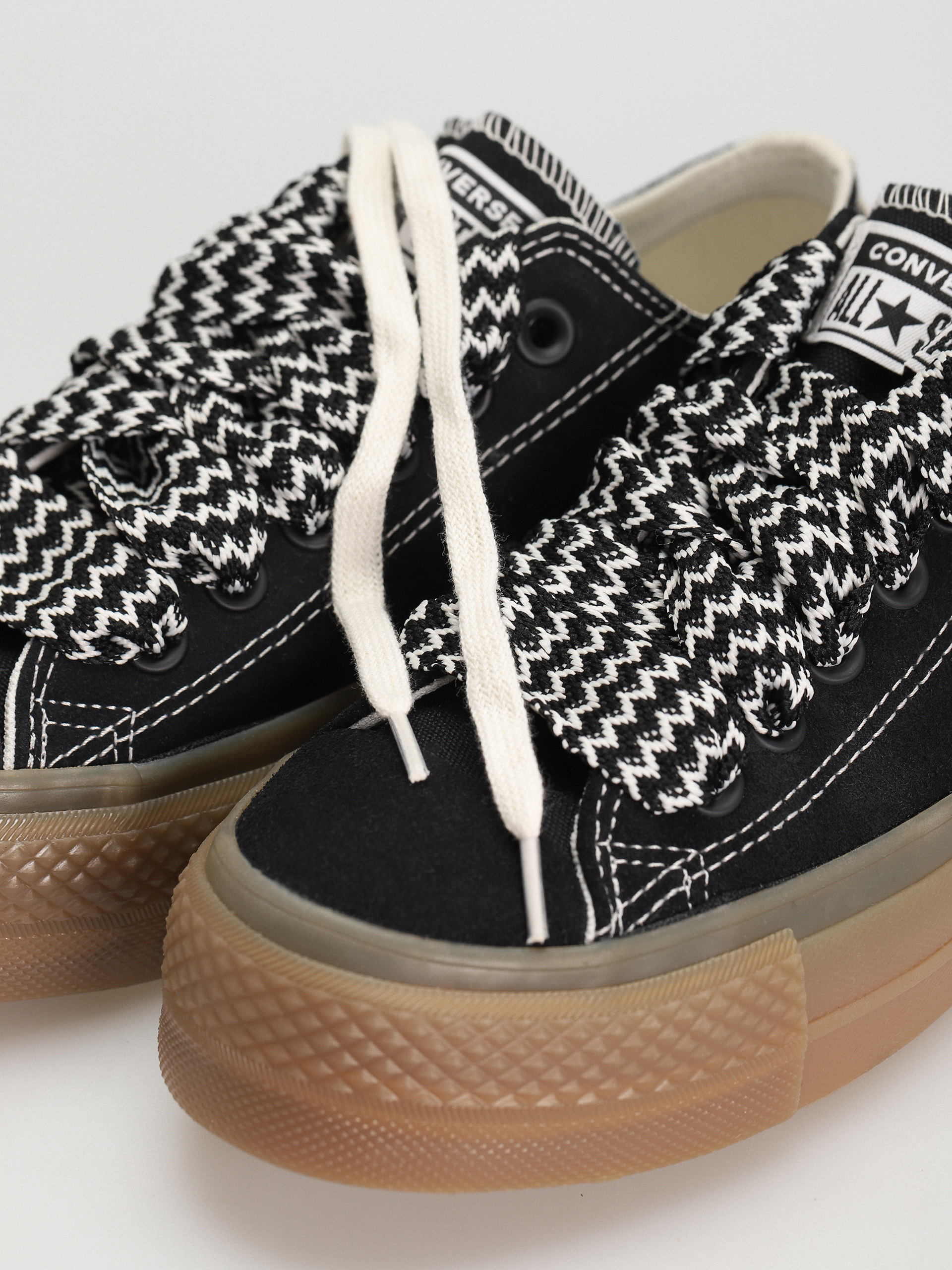 Кецове Converse Chuck Taylor All Star Lift Hi Wmn (black/egret/light brown)