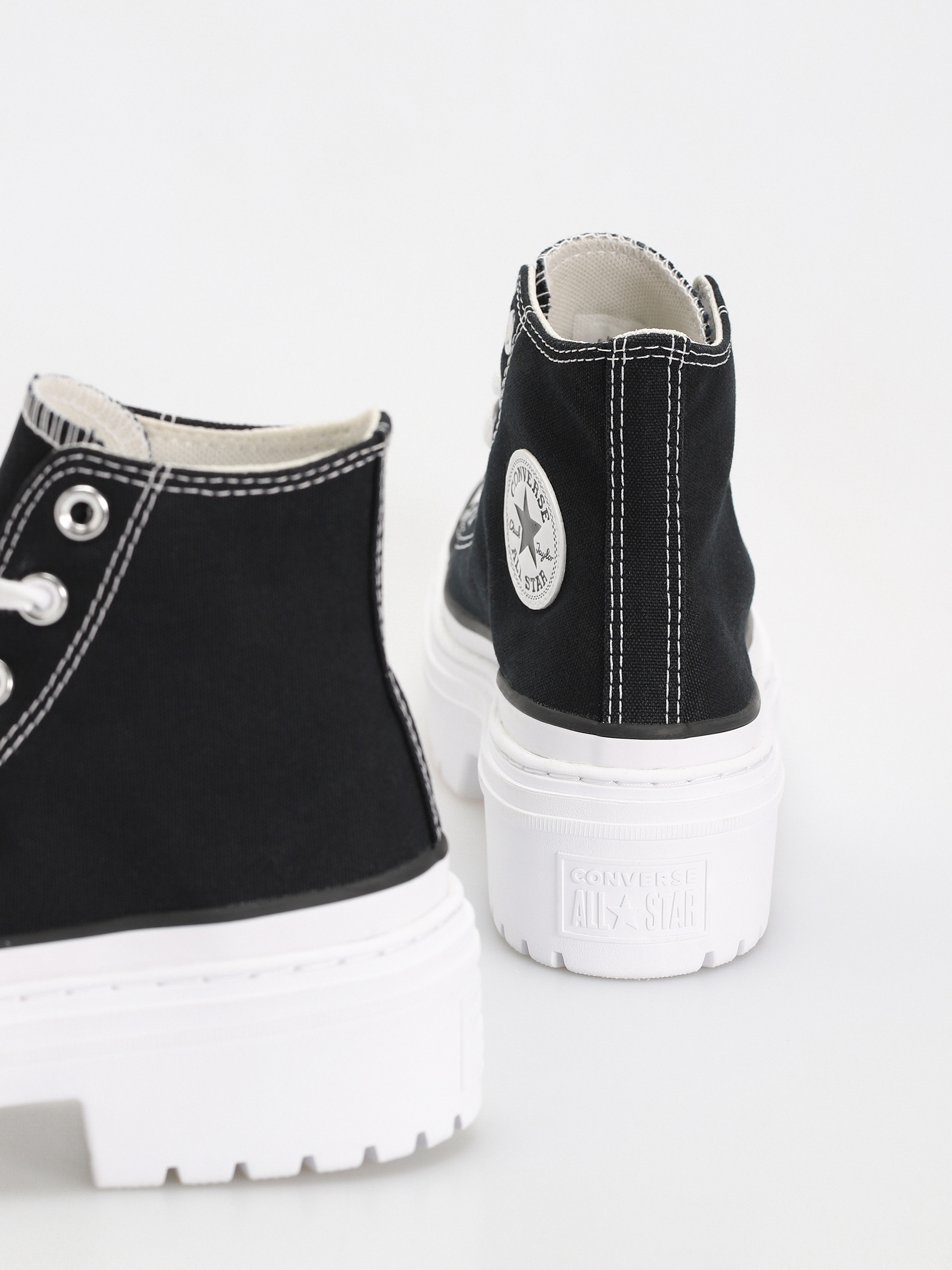 Обувки Converse Chuck Taylor All Star Lugged Heel Wmn (black/white/egret)