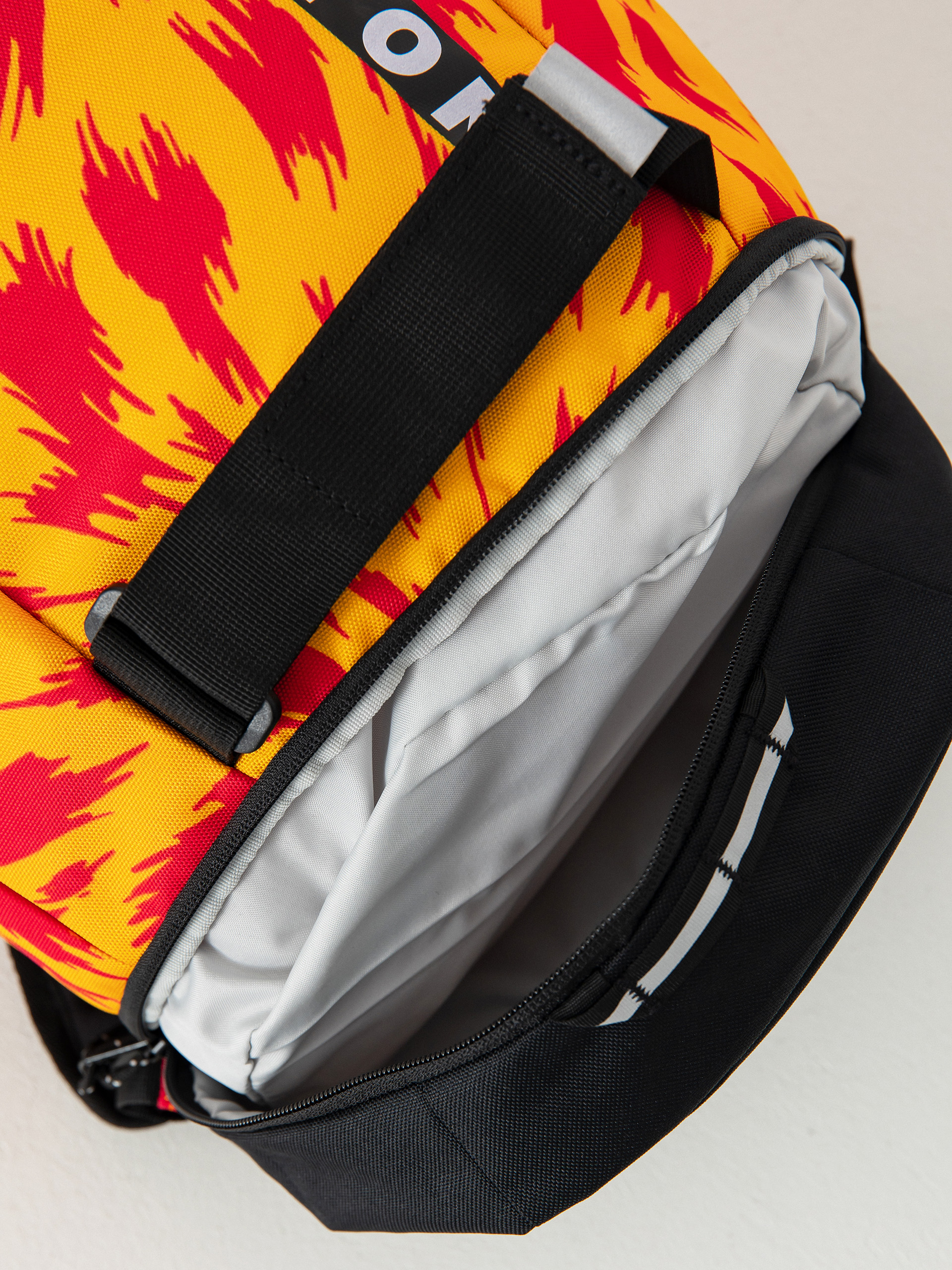 Раница Burton Distortion 18L JR (fur goldenrod)