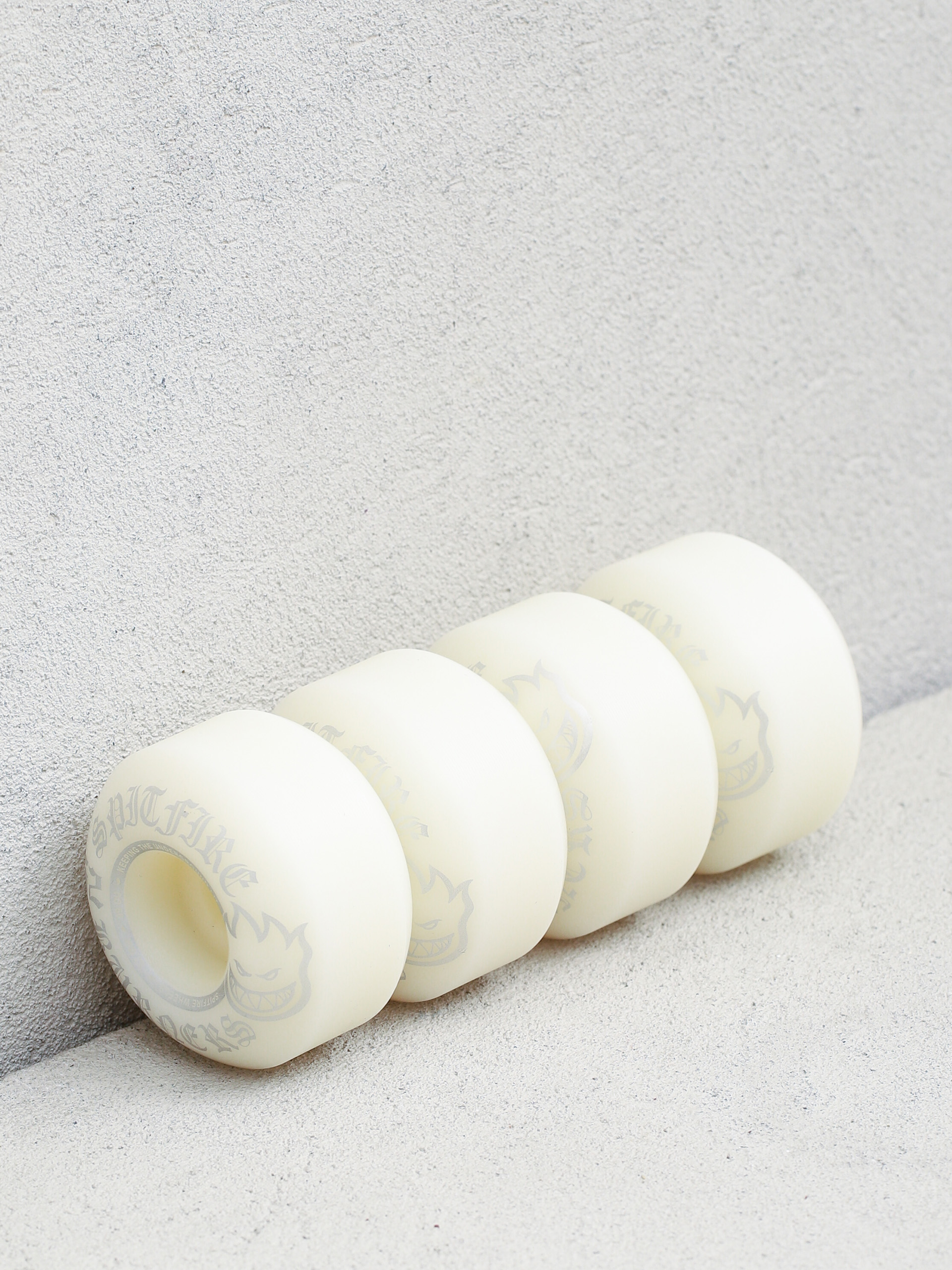 Колелца Spitfire 99D Burner (white/silver)