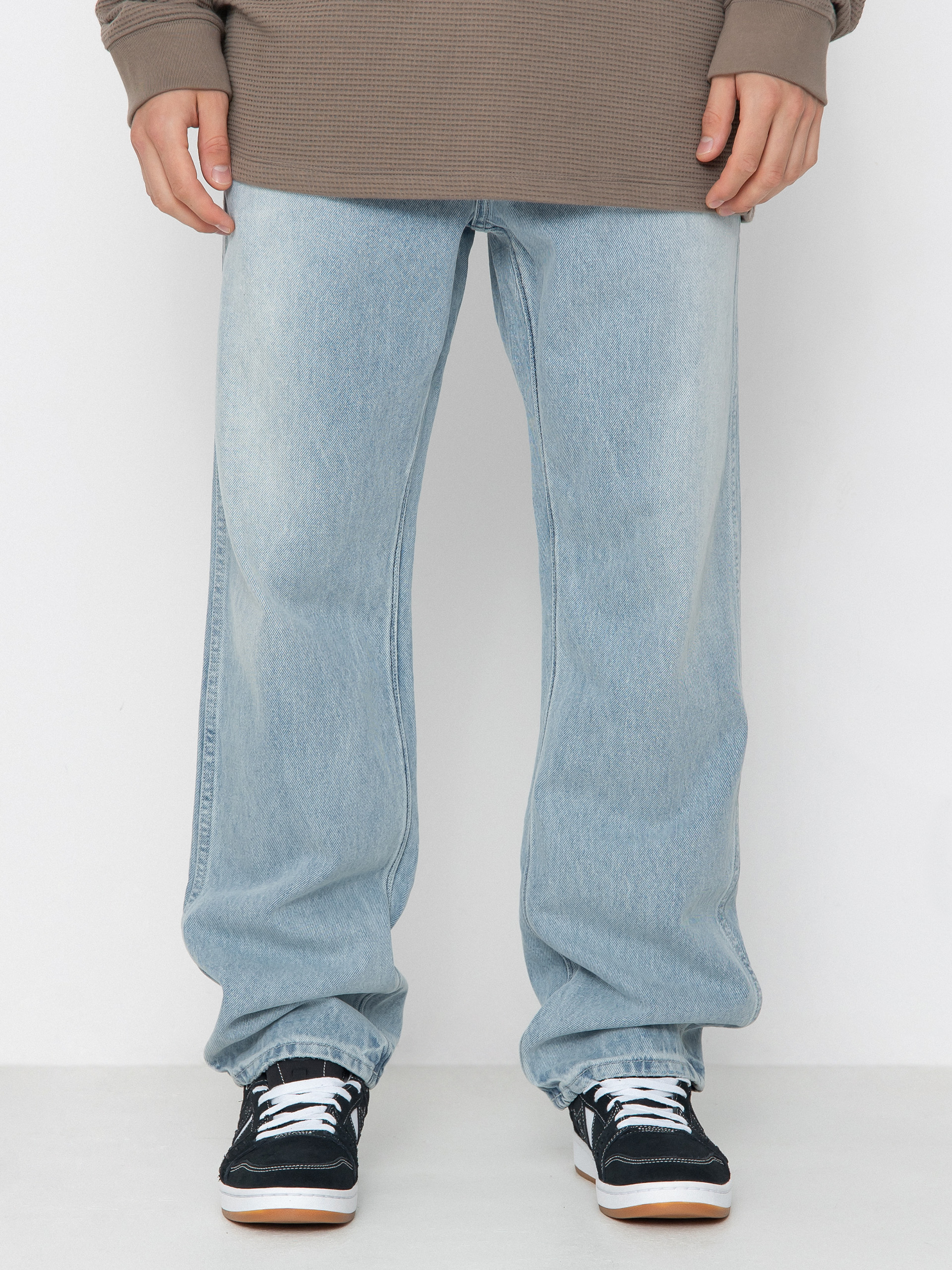 u041fu0430u043du0442u0430u043bu043eu043du0438 Volcom Modown Denim (sandy indigo)