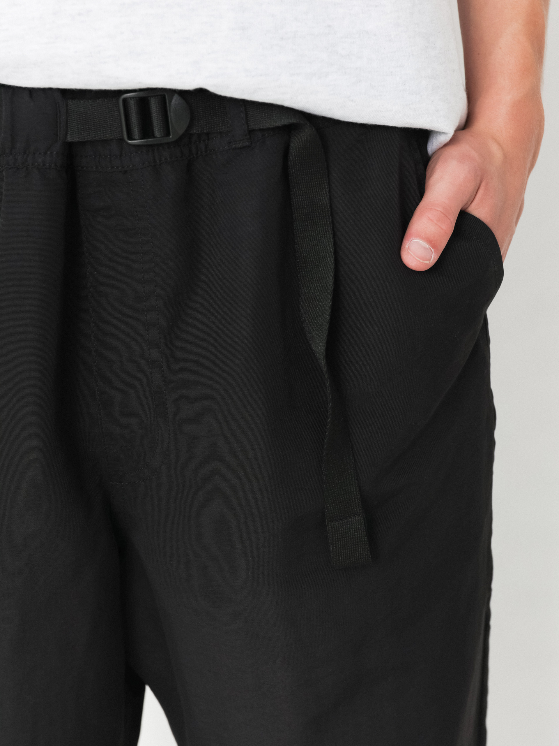 Панталони Vans Mte Range Nylon Loose Tapered (black)