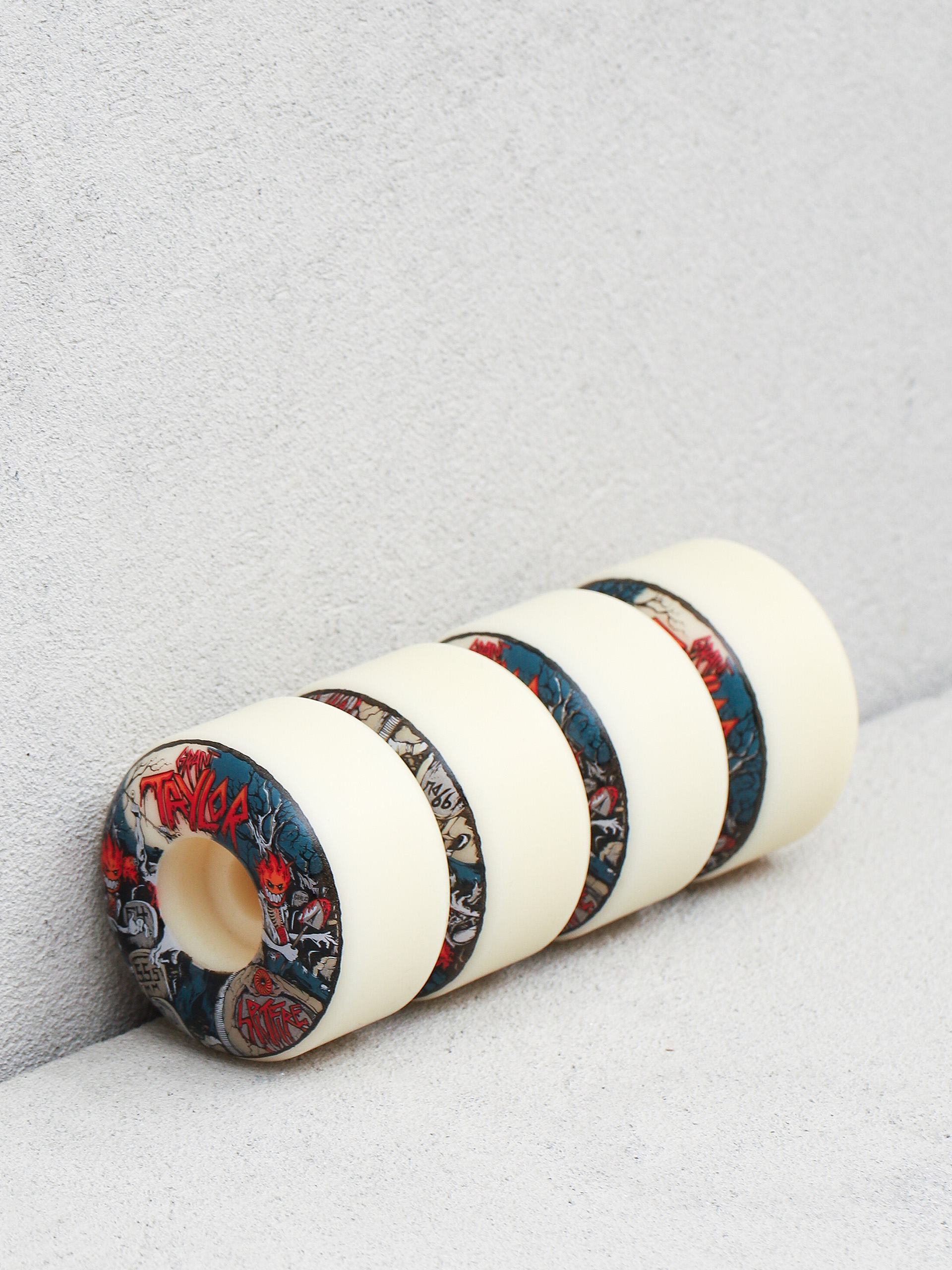 Колелца Spitfire Formula Four 99D Grant Undead (natural/assorted)