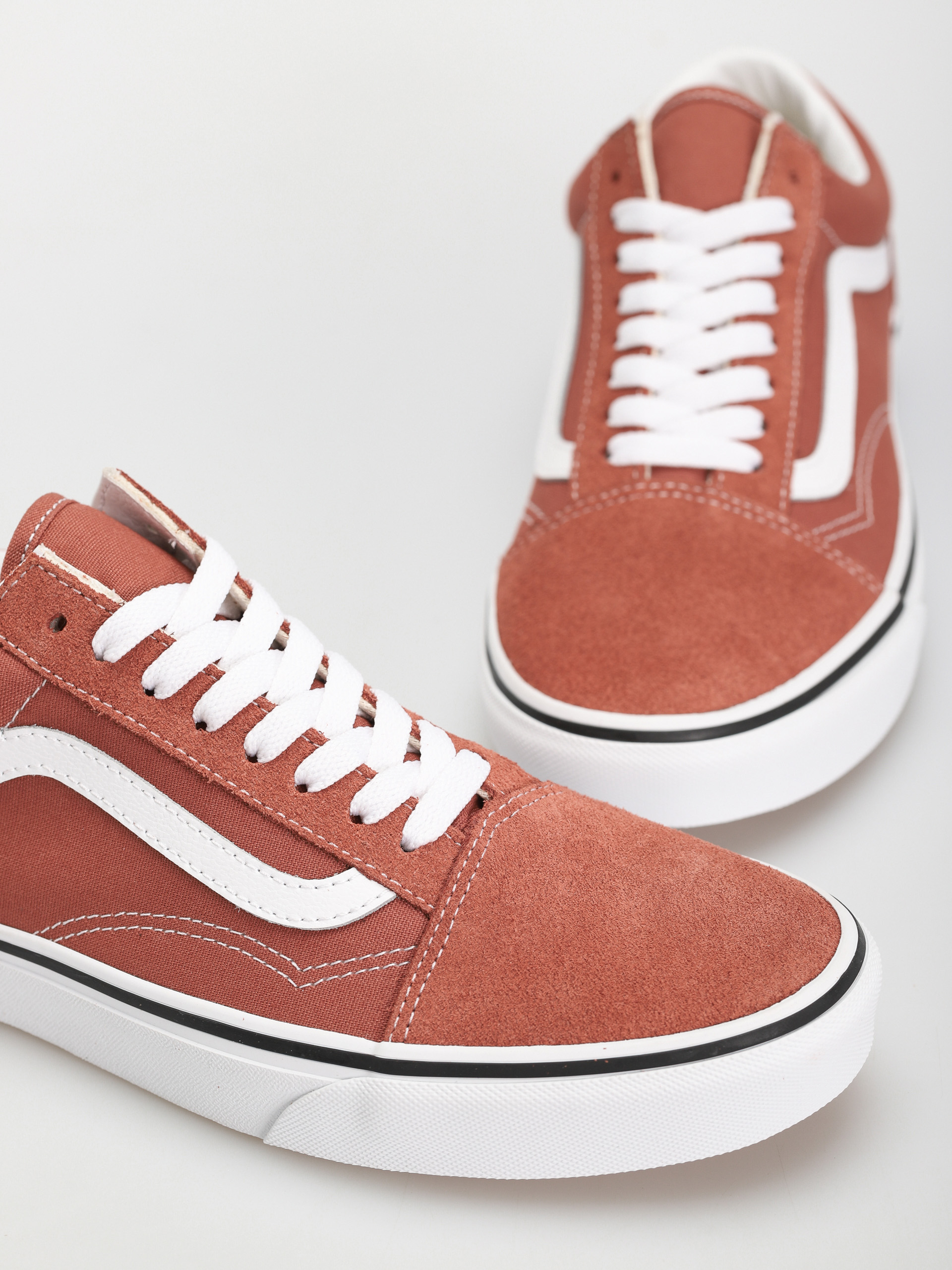 Обувки Vans Old Skool (color theory auburn)