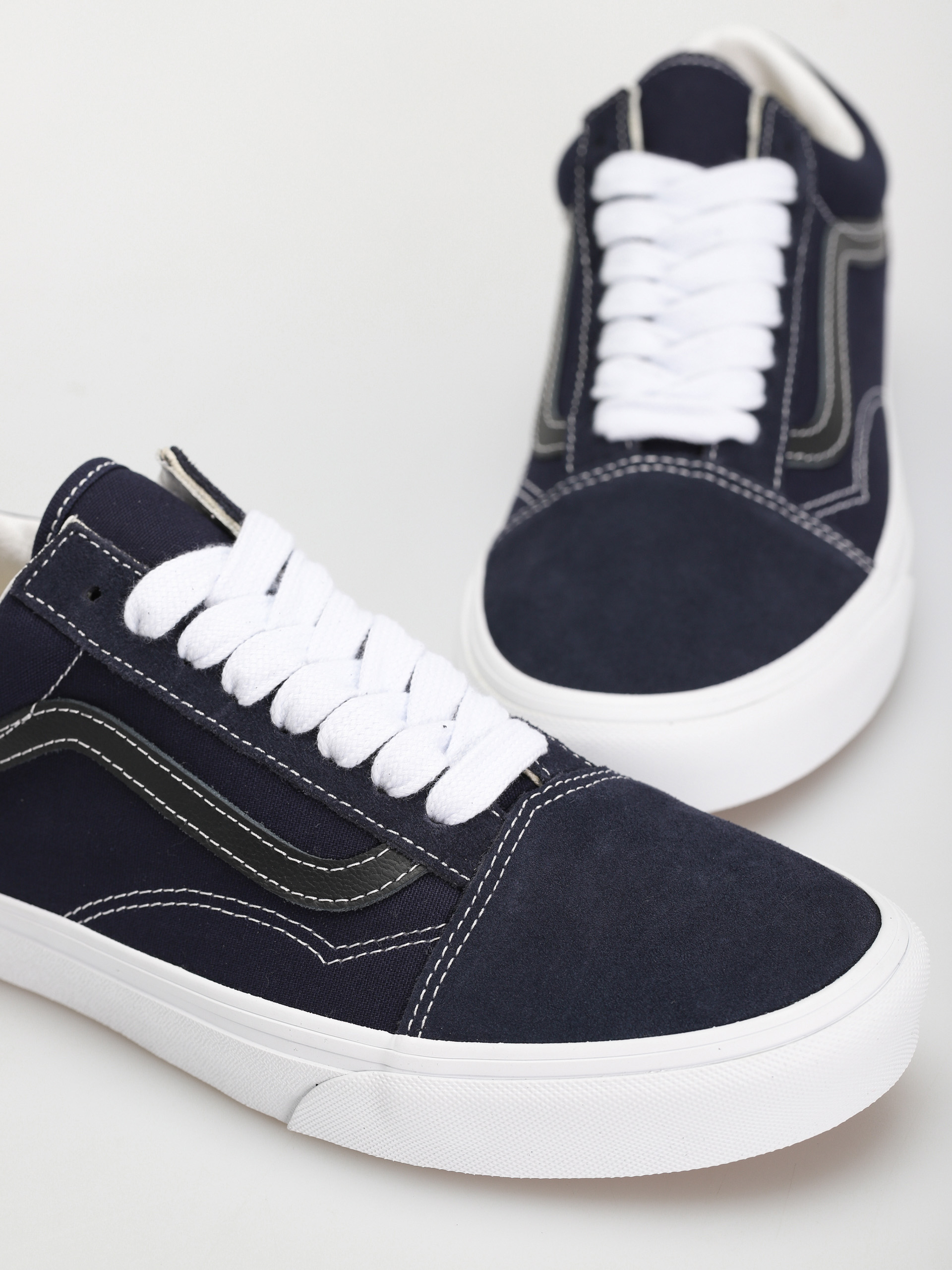 Обувки Vans Old Skool (oversized lace parisian night)
