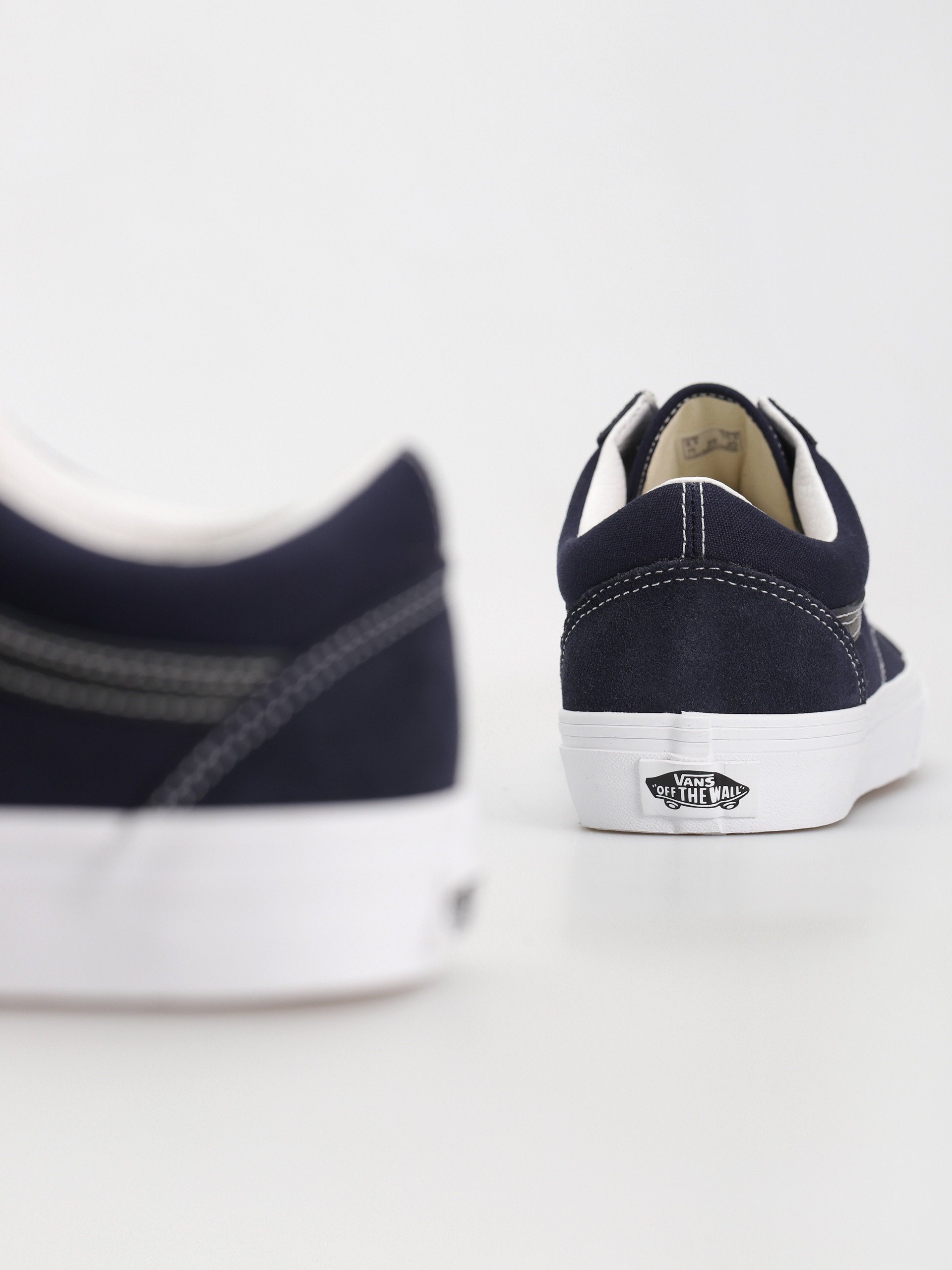 Обувки Vans Old Skool (oversized lace parisian night)