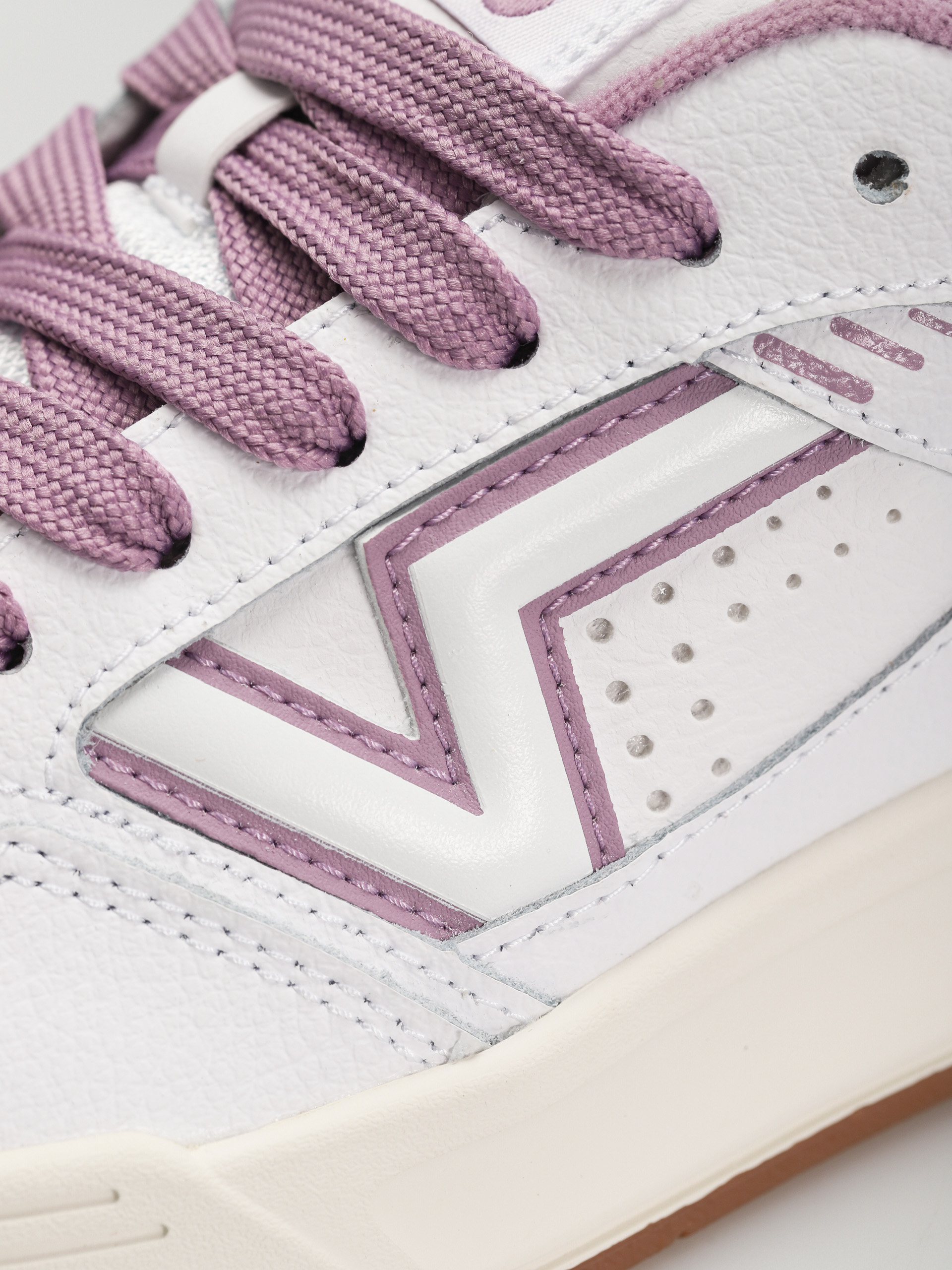 Обувки Vans Upland (vintage leather purple)