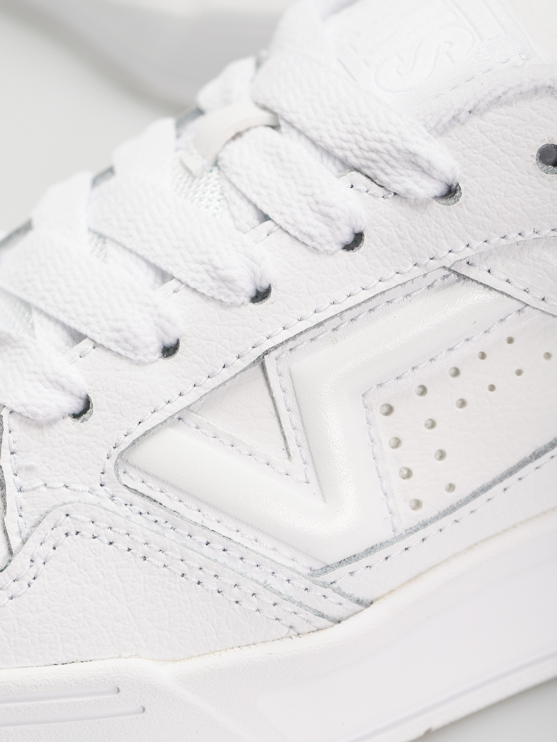 Обувки Vans Upland (white/white)