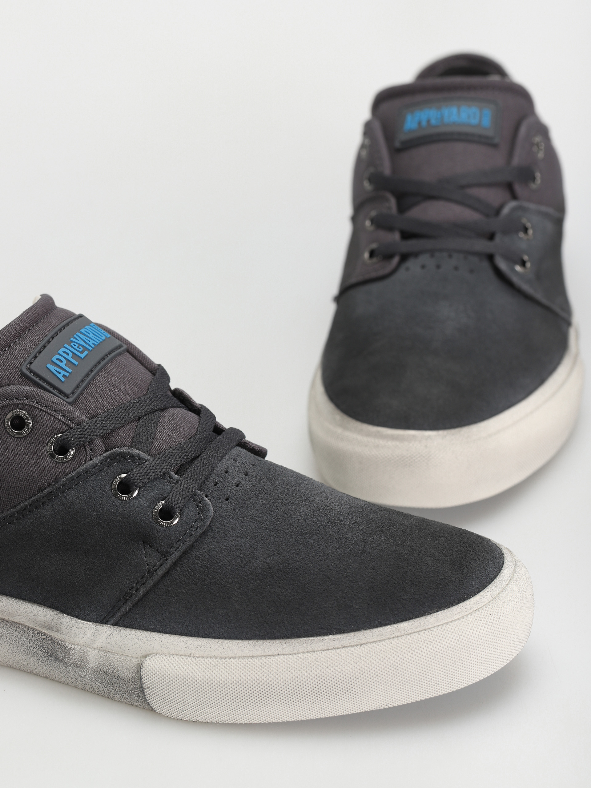 Обувки Globe Mahalo (phantom distressed)