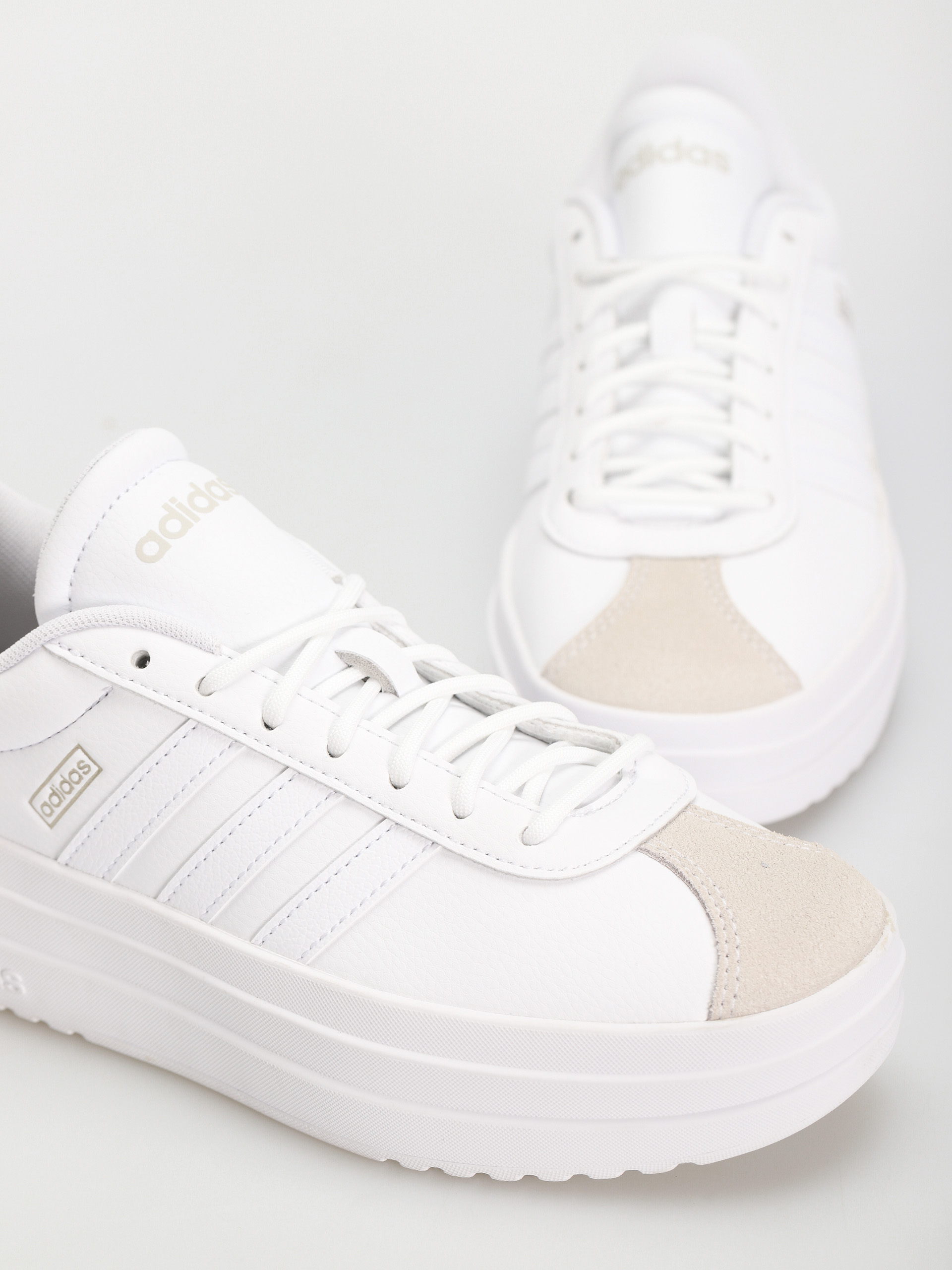 Обувки adidas Vl Court Bold Wmn (ftwwht/ftwwht/crywht)