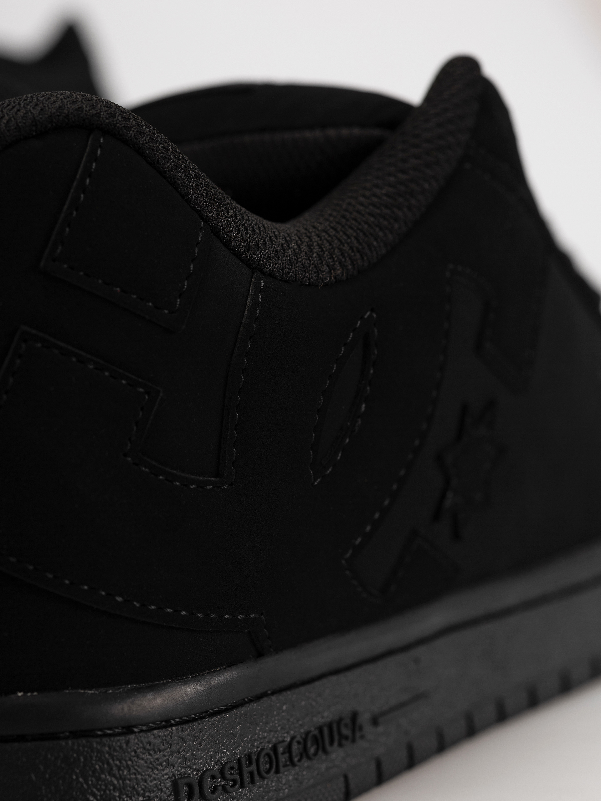 Обувки DC Court Graffik (black/black/black)