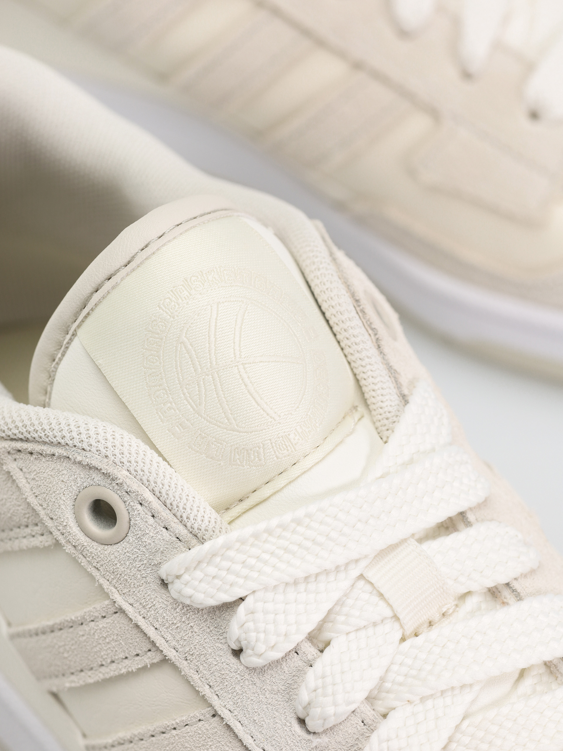 Обувки adidas Rapid Court Low (orbgry/clowhi/ftwwht)