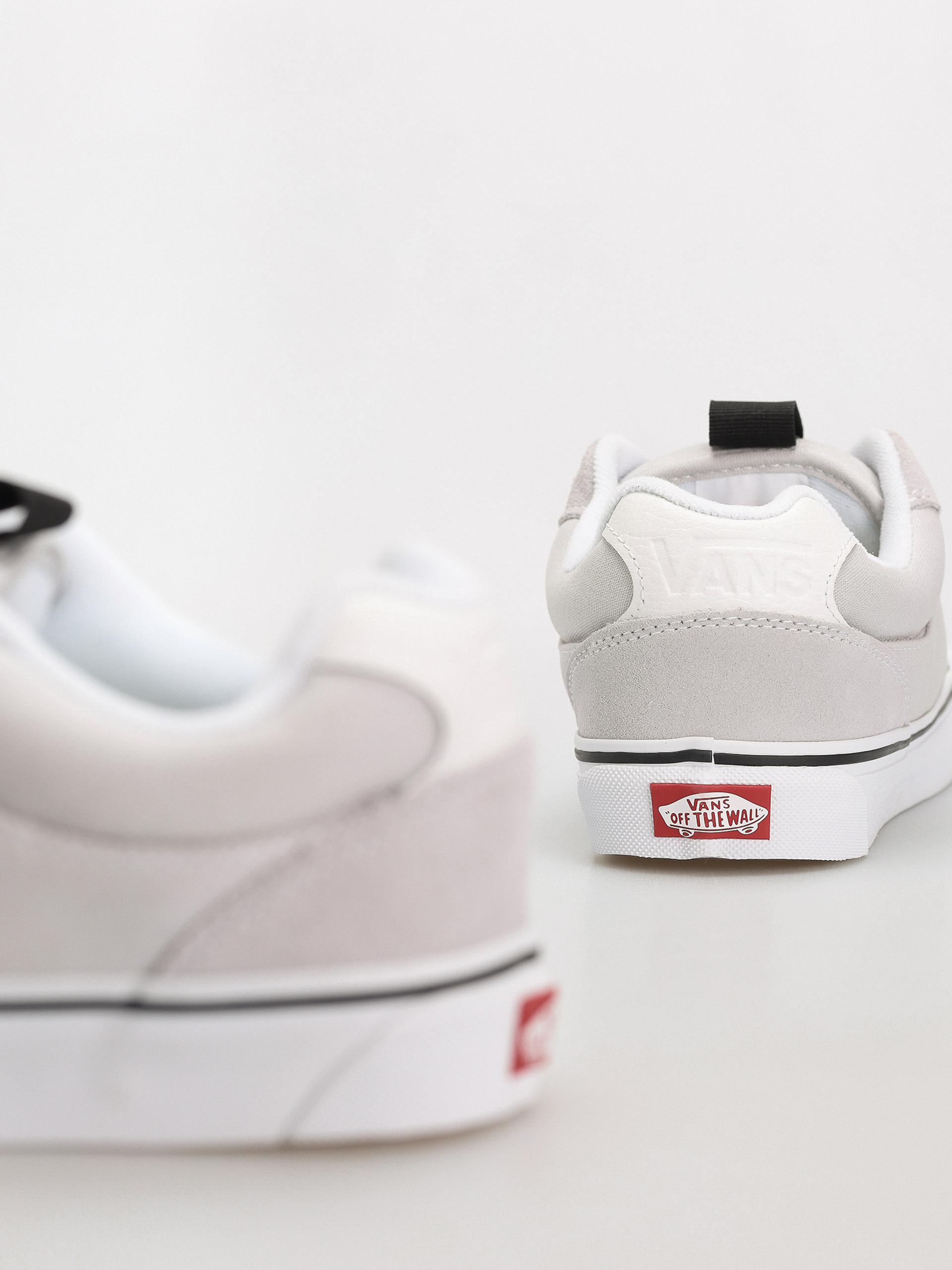 Обувки Vans Chukka Push (grey/white)