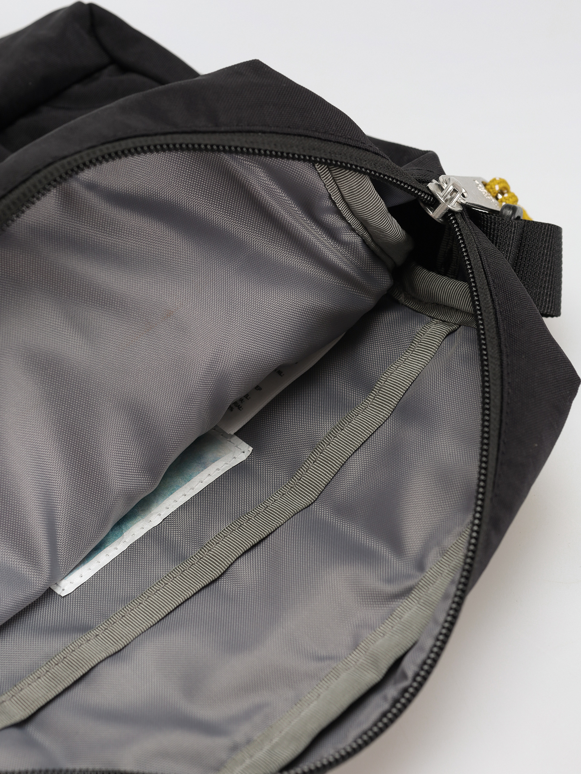 Чанта The North Face Berkeley Crossbody (tnf black/mineral gold/)