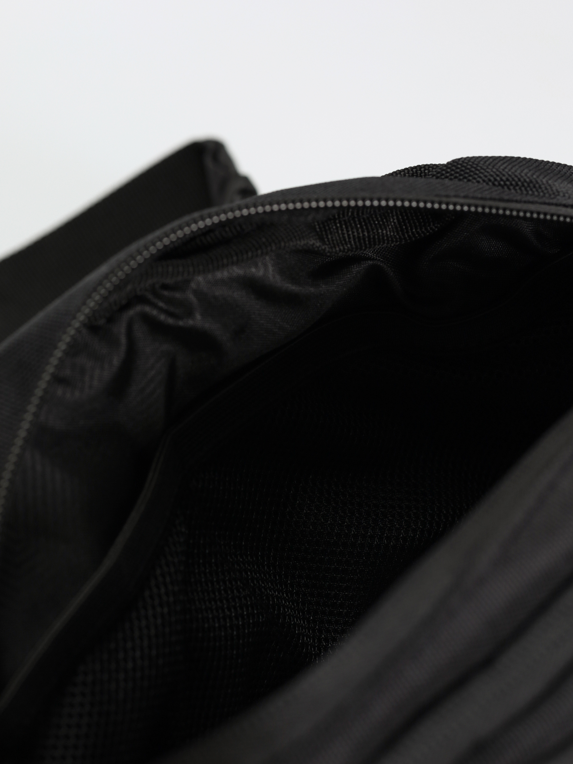 Чантичка за кръст Volcom Waisted Pack (black)