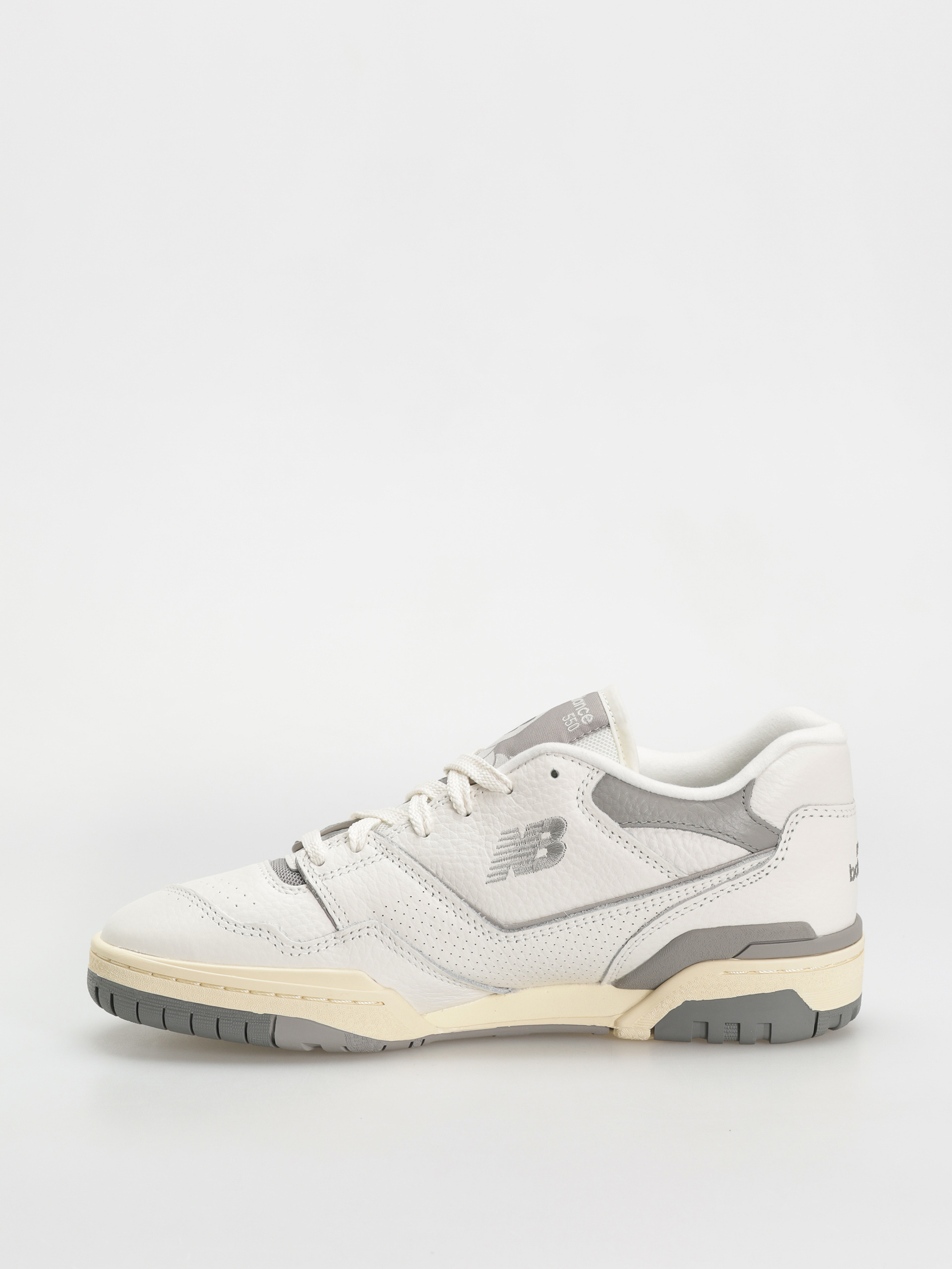 Обувки New Balance 550 (white)