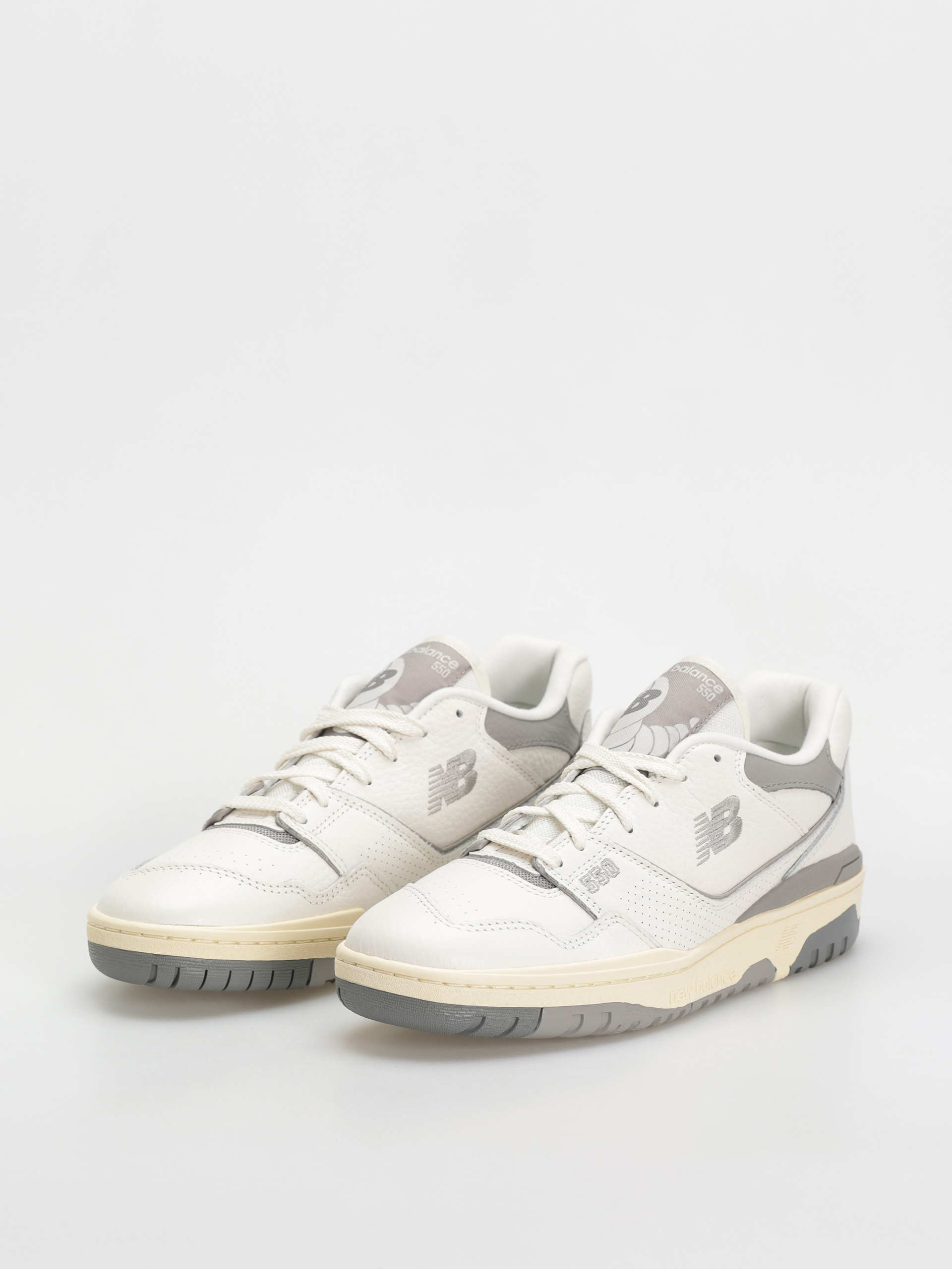 Обувки New Balance 550 (white)