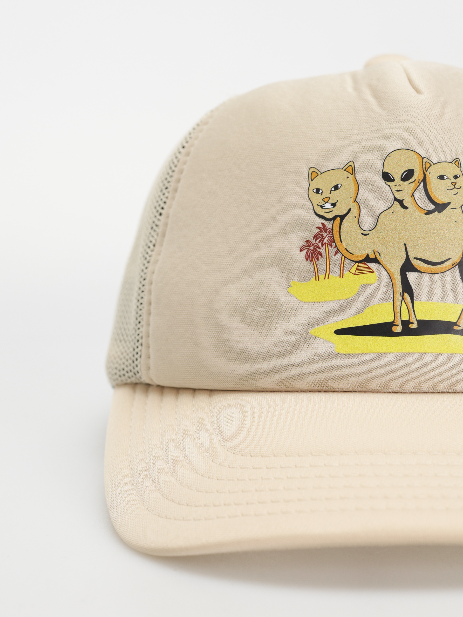 Шапка с козирка RipNDip Barnum Trucker (sand)