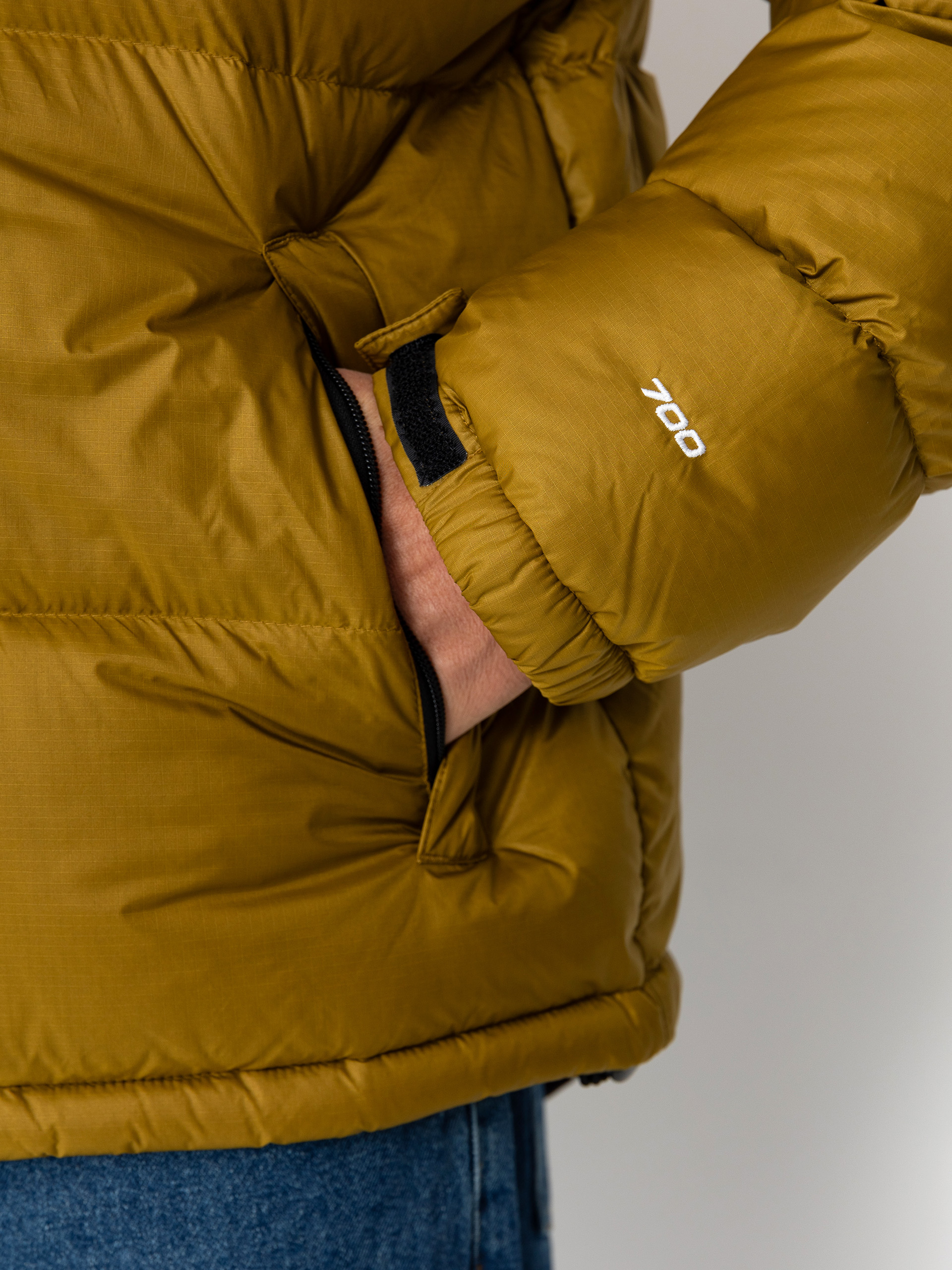 Яке The North Face 1996 Retro Nuptse (moss green/tnf black)