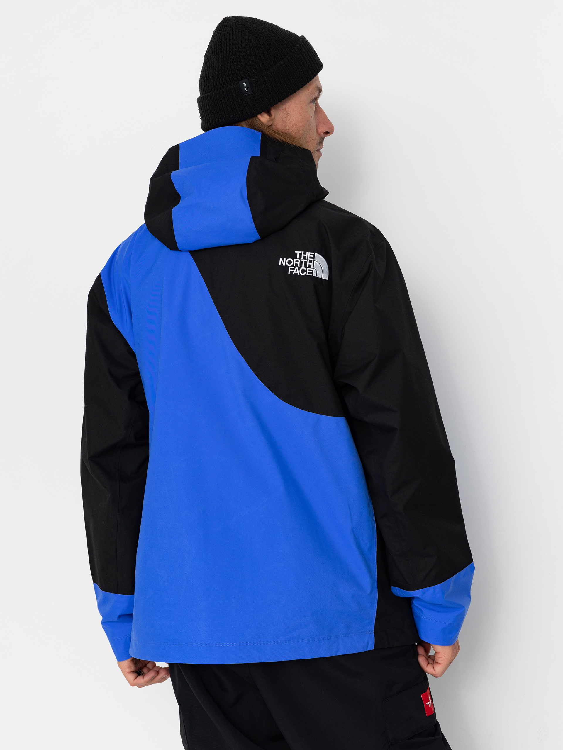 Яке The North Face X Yinka Ilori 2L Rainshell (tnf black/solar blue)