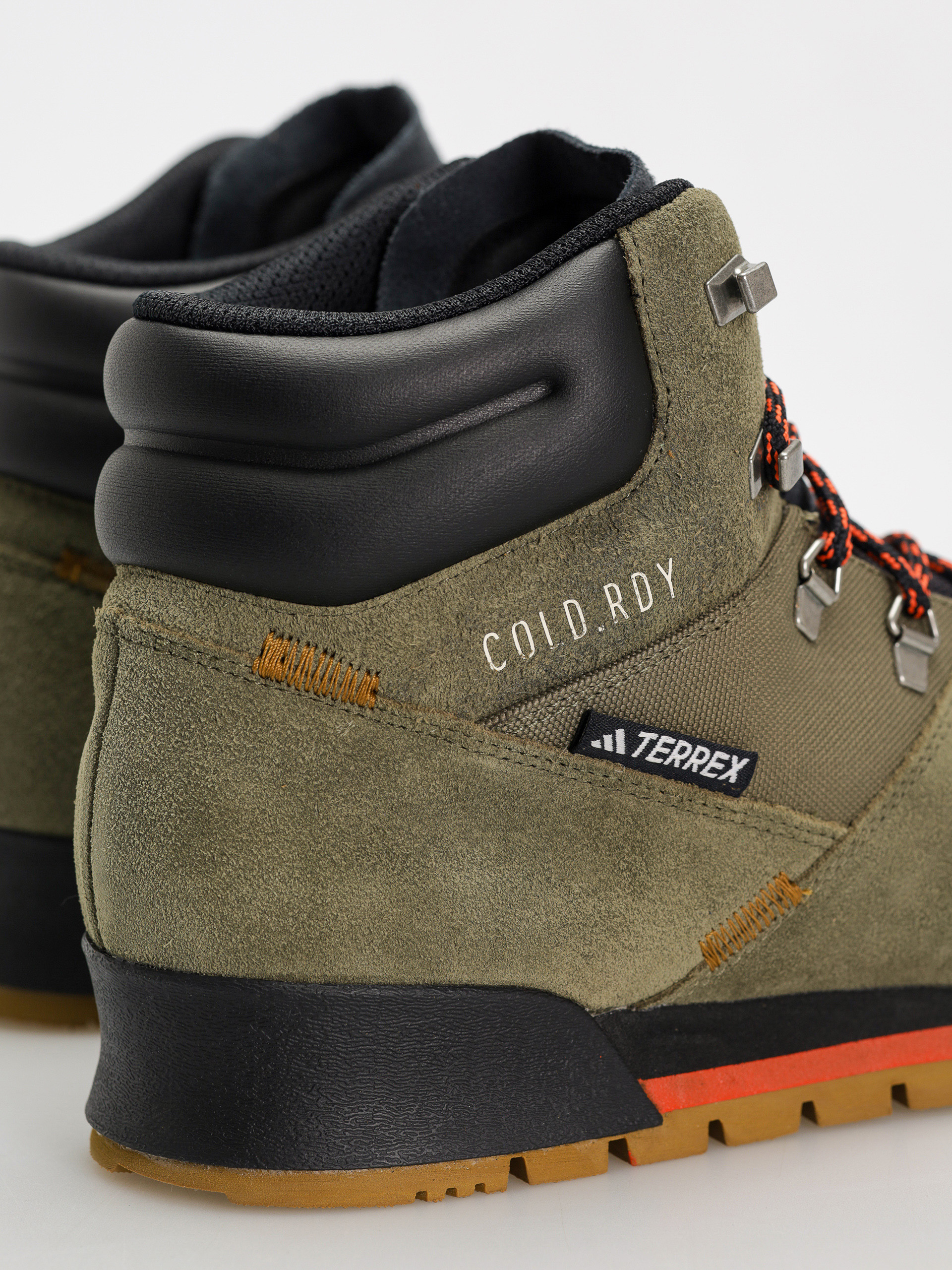 Обувки adidas Terrex Snowpitch C. (olistr/brostr/seimor)