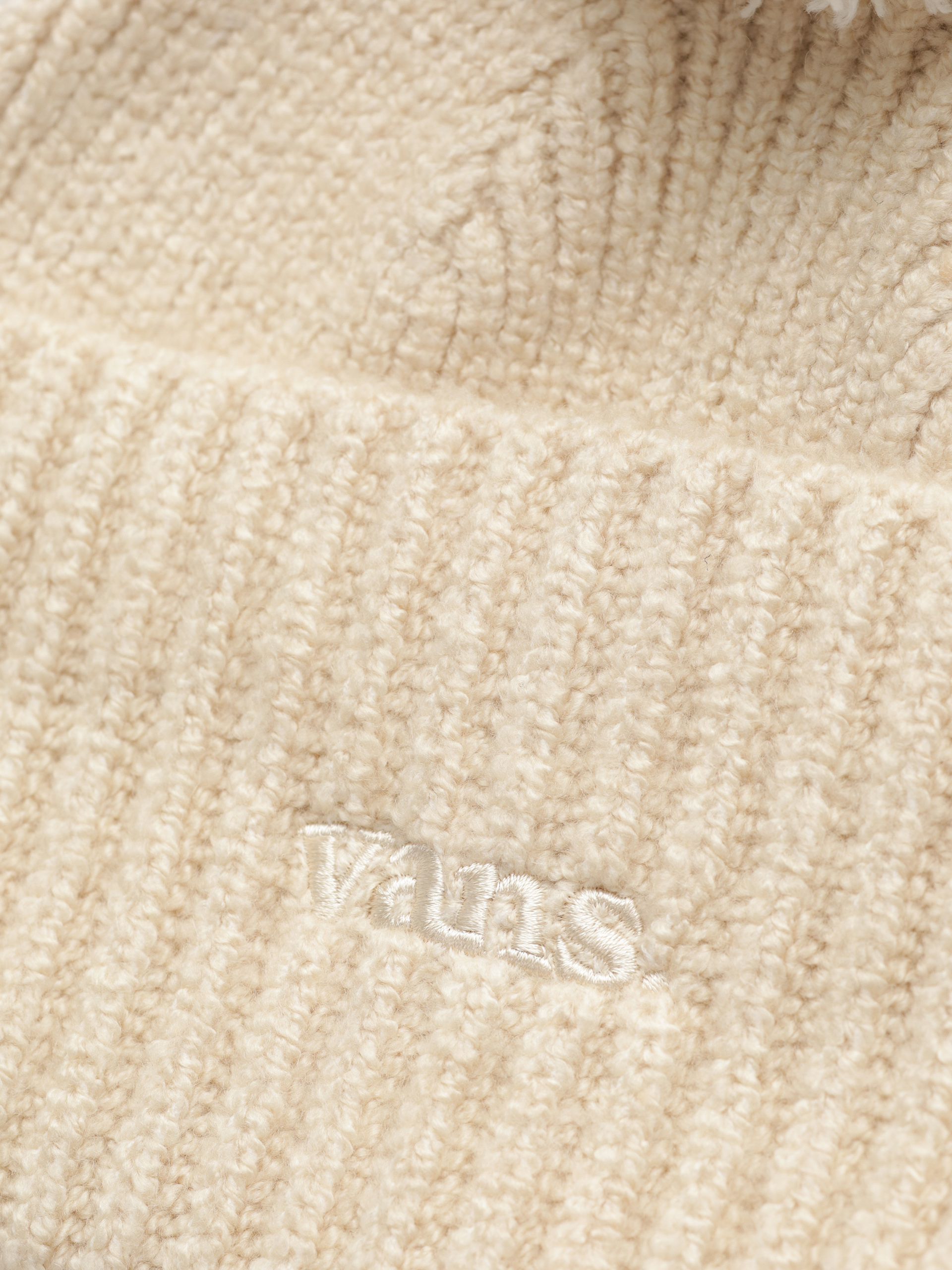 Шапка Vans 66 Earflap (marshmallow)