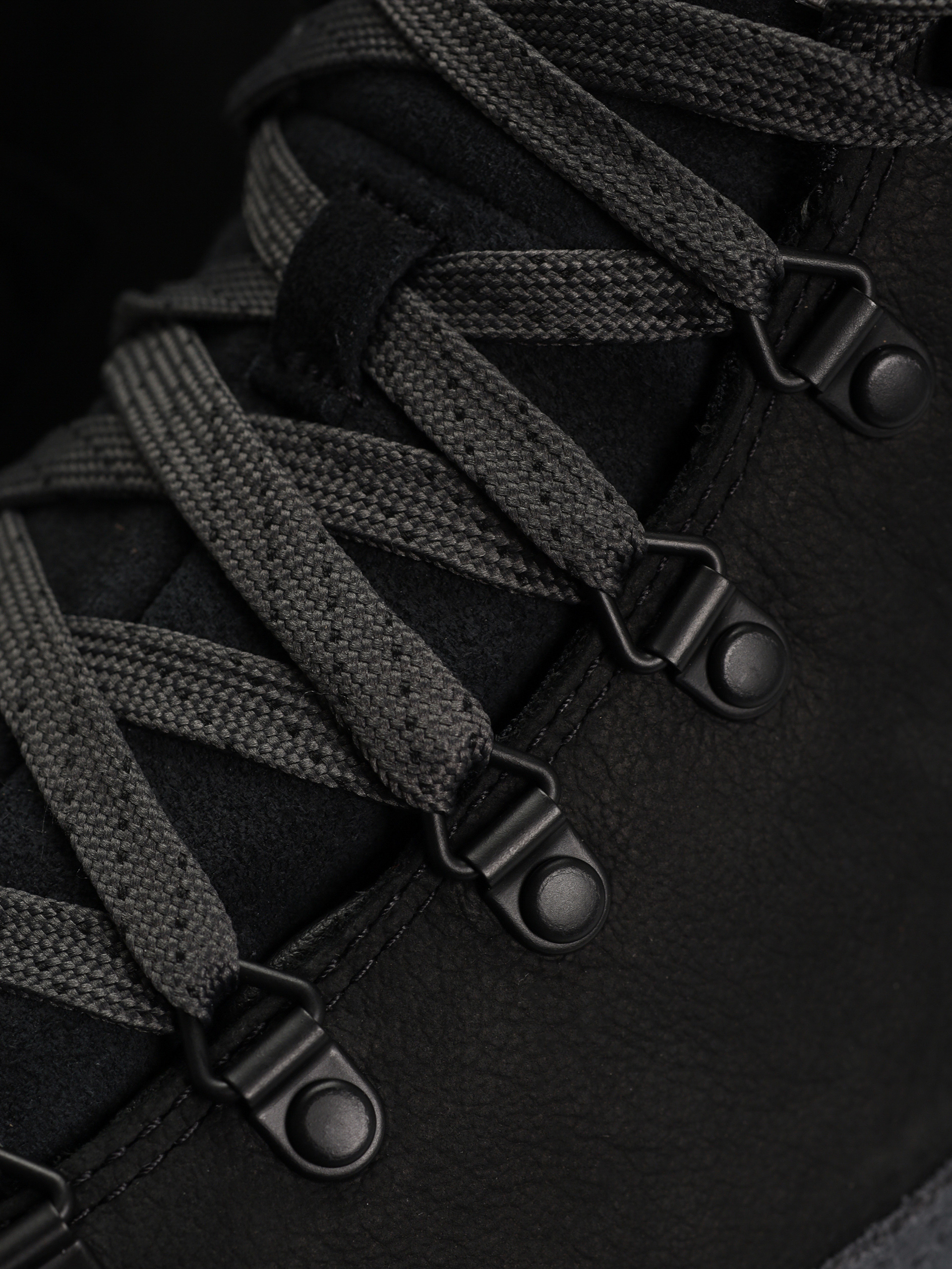 Обувки The North Face Back To Berkeley Iv Leather Wp (tnf black/asphalt grey)