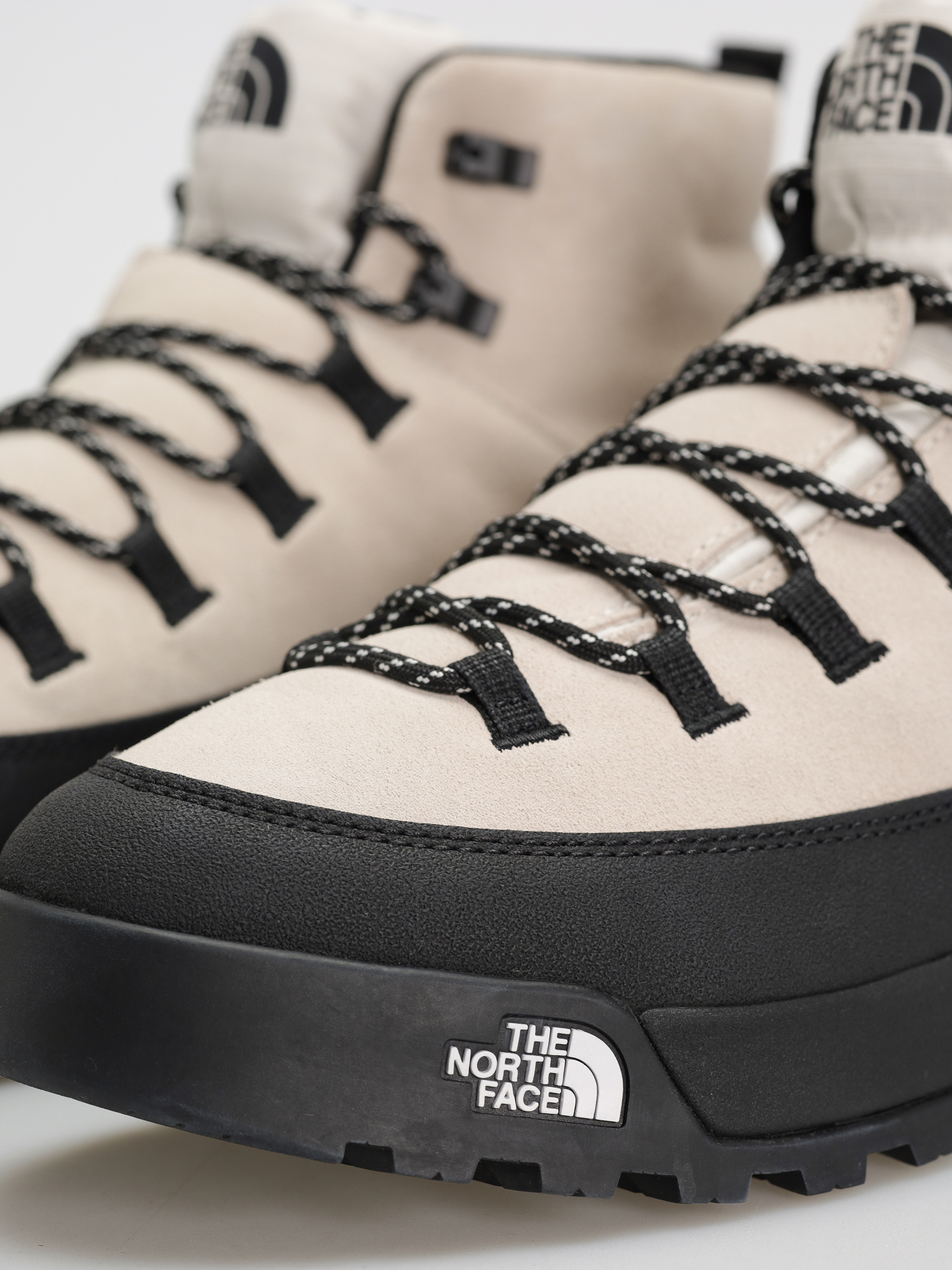 Обувки The North Face Glenclyffe Urban (white dune/tnf black)