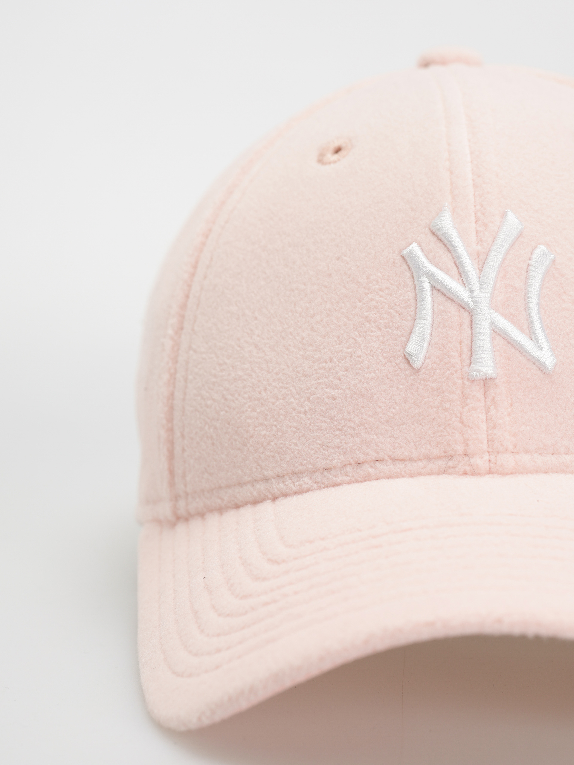 Шапка с козирка New Era Cosy 9Forty New York Yankees Wmn (pink/white)