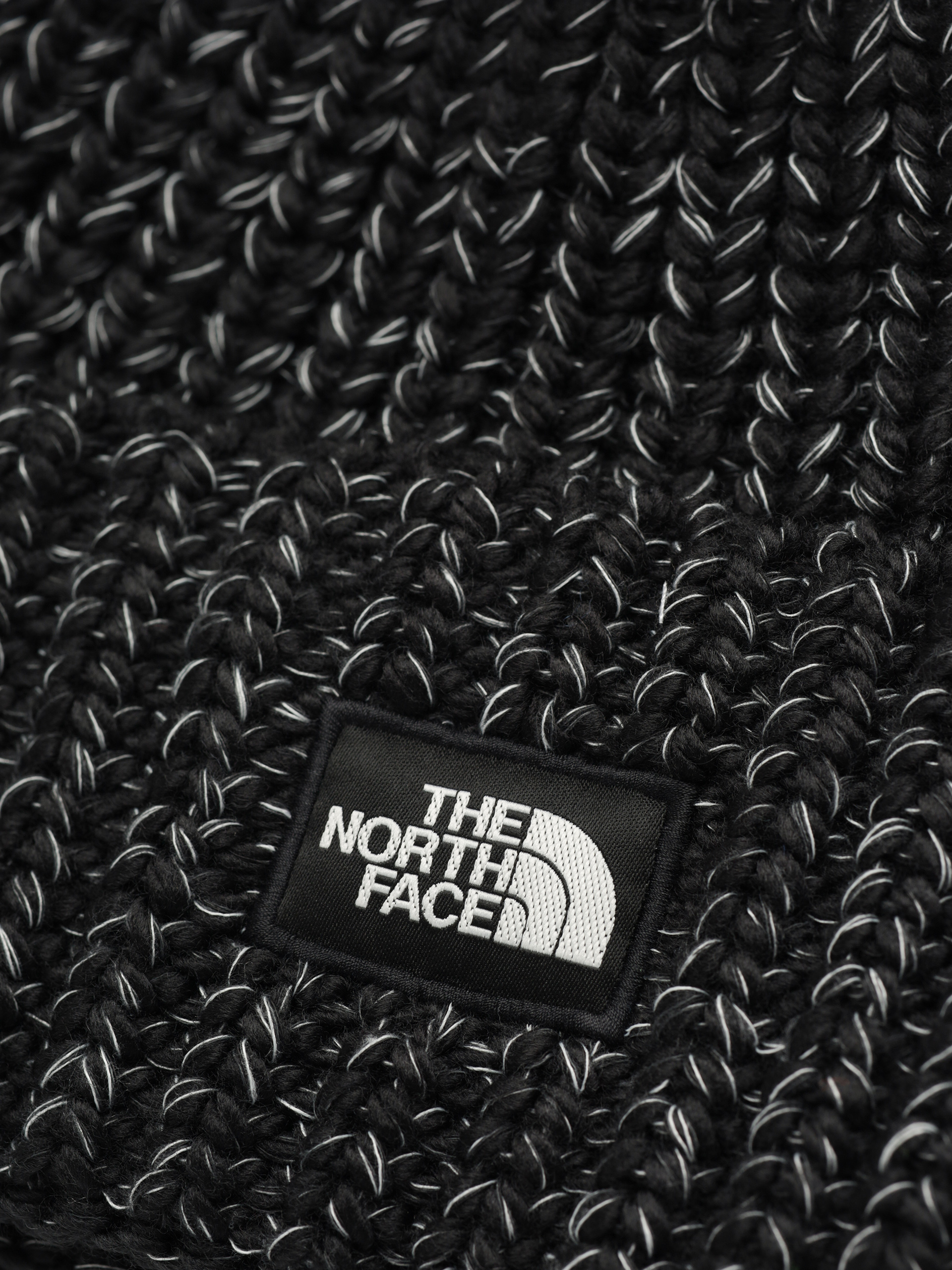 Шапка The North Face Cozy Chunky Cabin (tnf black/white dune)