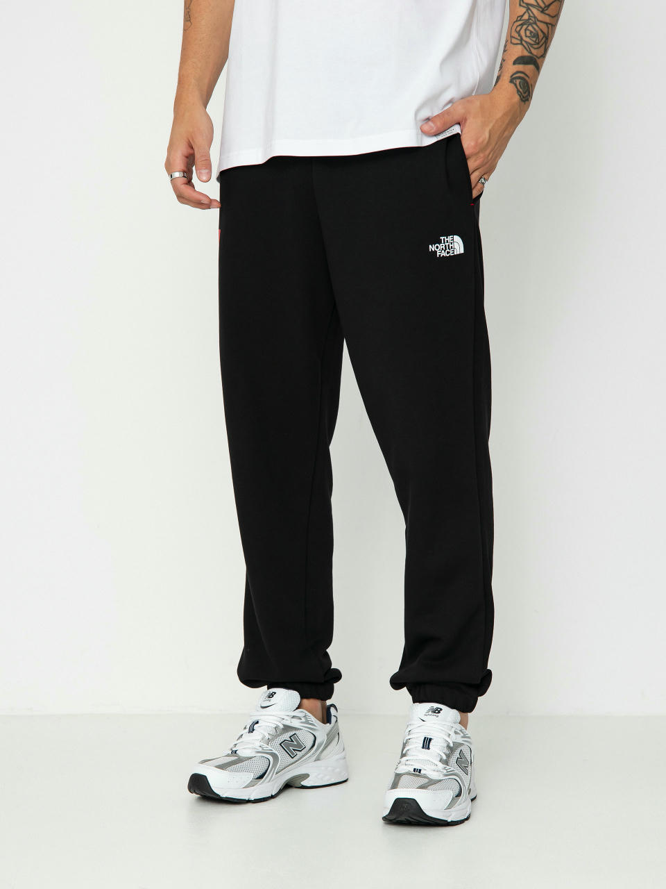 Панталони The North Face Axys Jogger (tnf black)