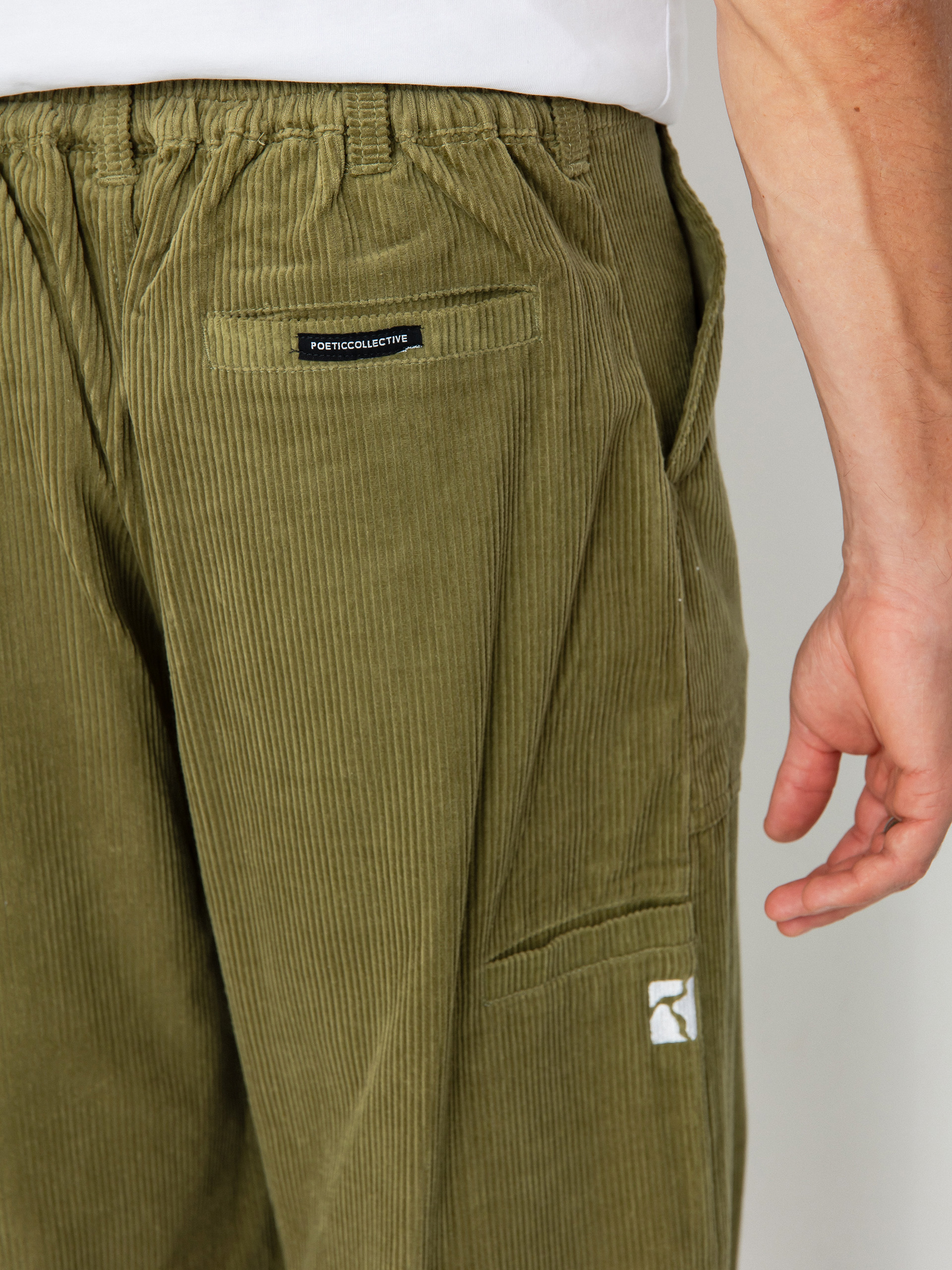 Панталони Poetic Collective Painter (olive corduroy)