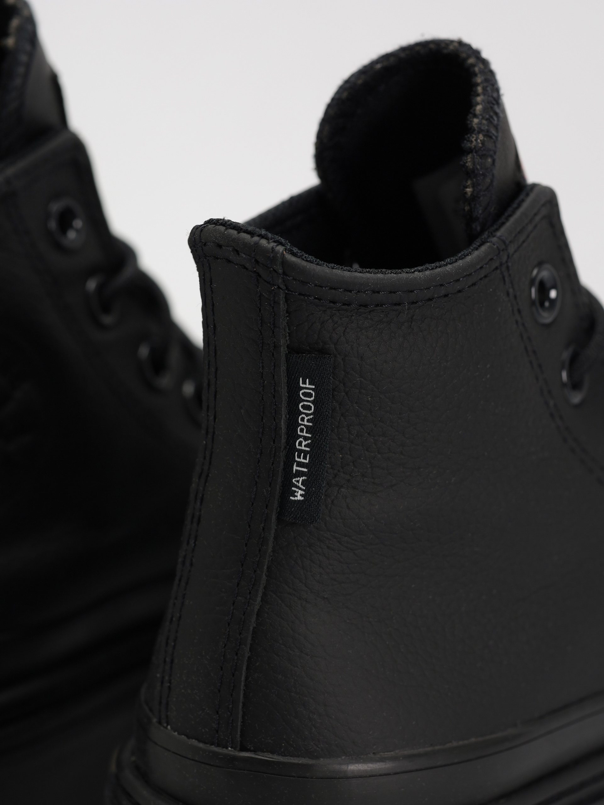 Обувки Converse Chuck Taylor All Star Lugged Heel Wmn (black)