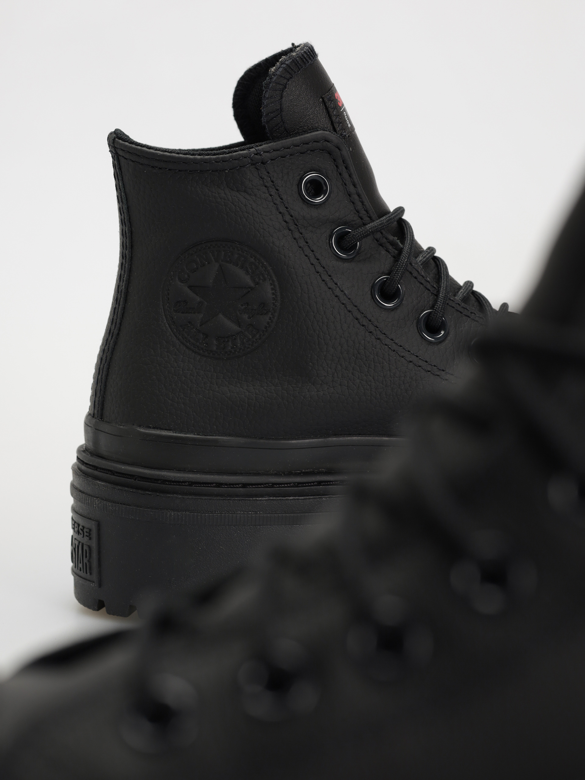 Обувки Converse Chuck Taylor All Star Lugged Heel Wmn (black)