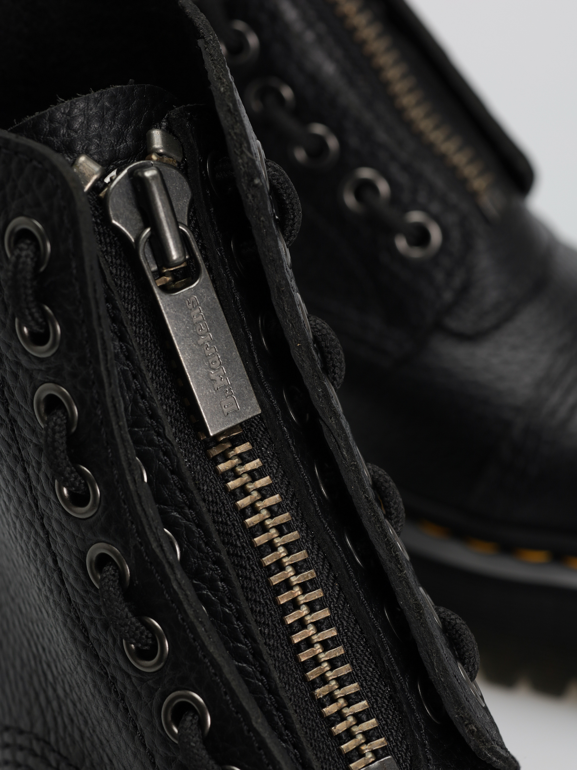 Обувки Dr. Martens Sinclair (black milled nappa)