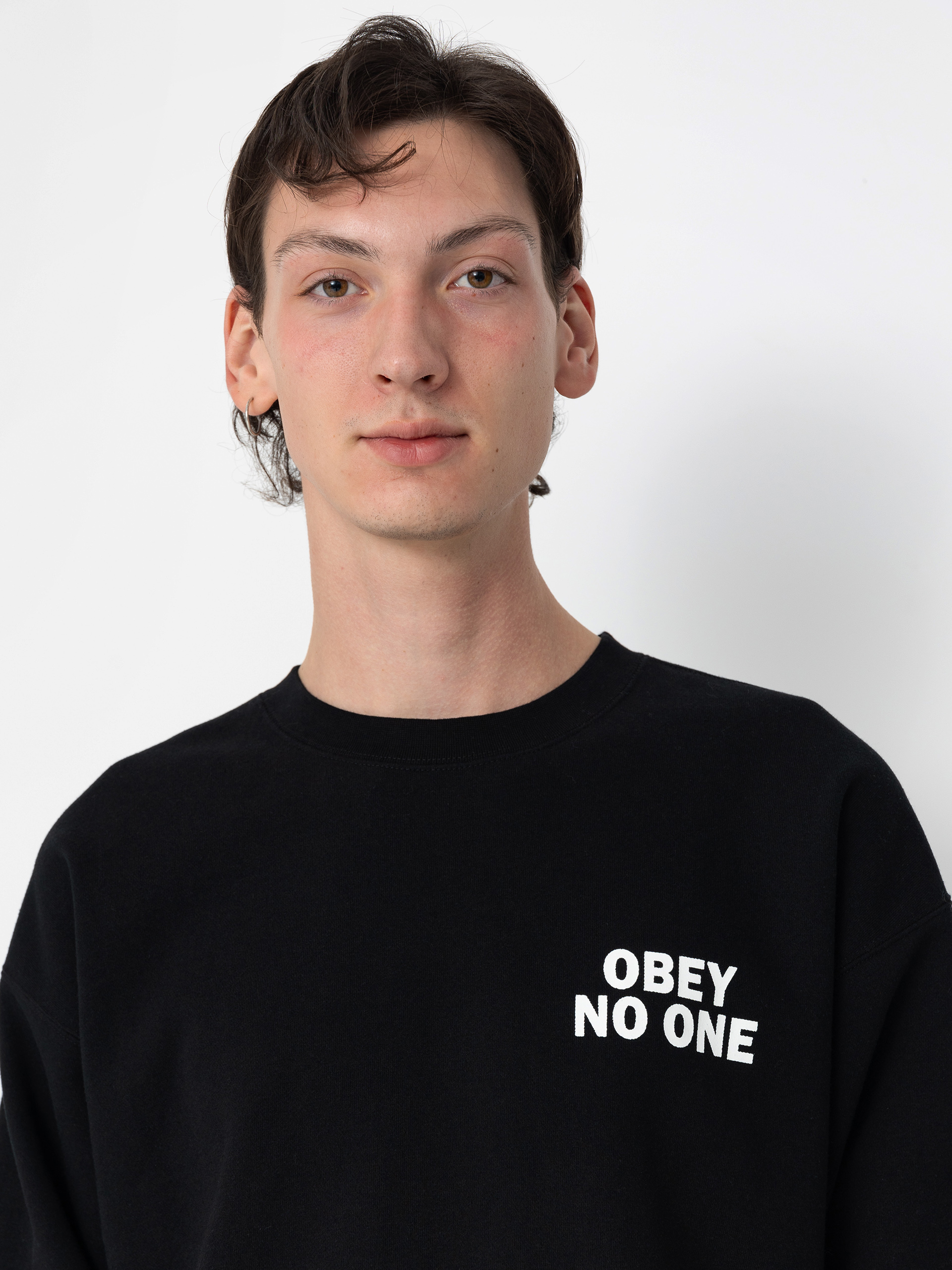 Суитшърт OBEY No One (black)