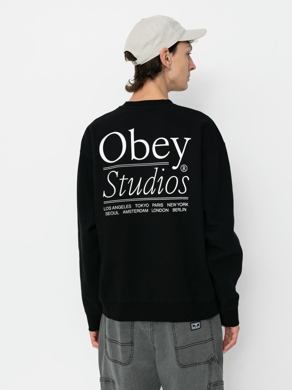 Суитшърт OBEY Studios (black)