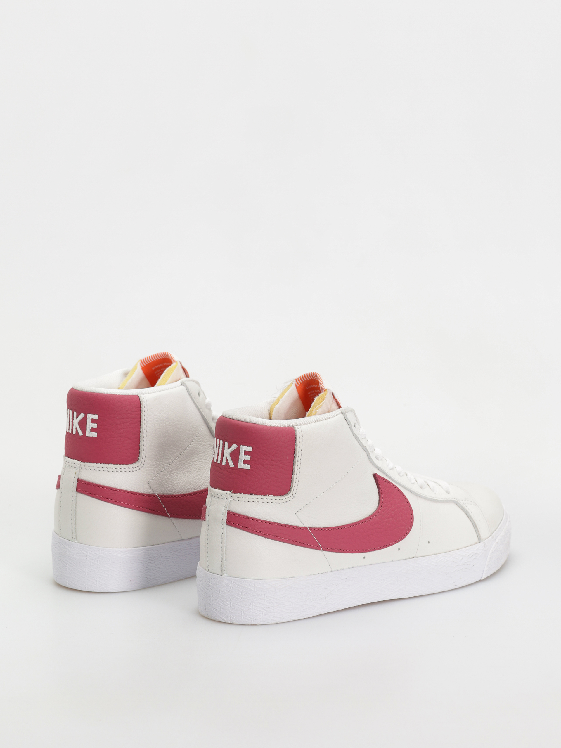 Обувки Nike SB Zoom Blazer Mid Iso (white/sweet beet white sweet beet)