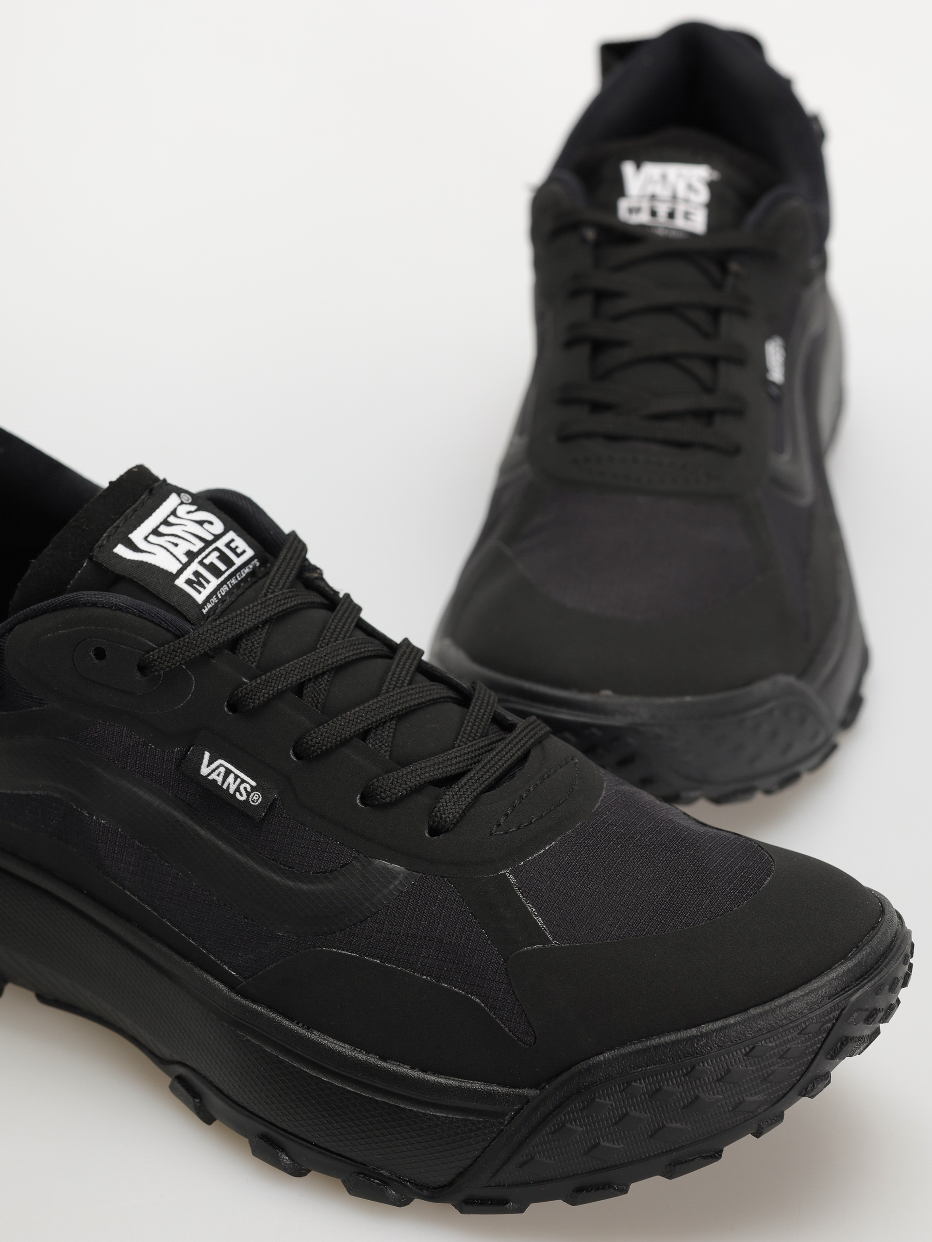 Обувки Vans Crosspath MTE (black/black)