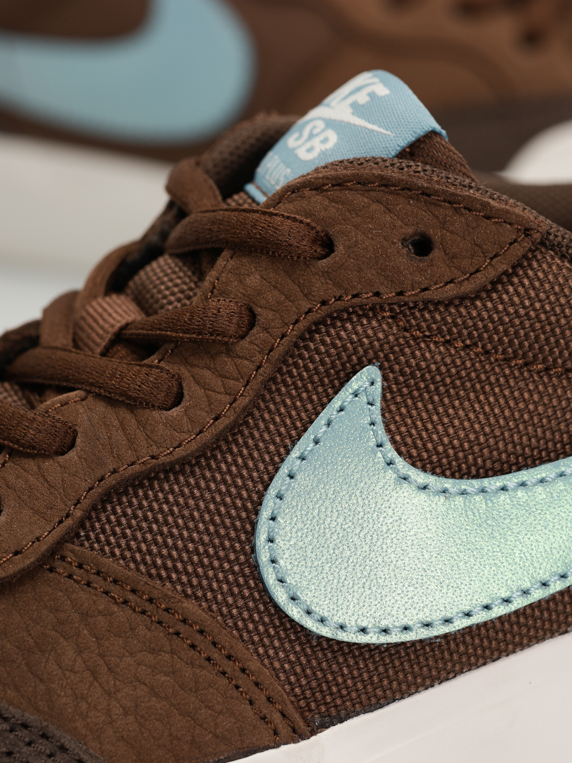 Обувки Nike SB Zoom Pogo Plus (cacao wow/denim turq baroque brown sail)