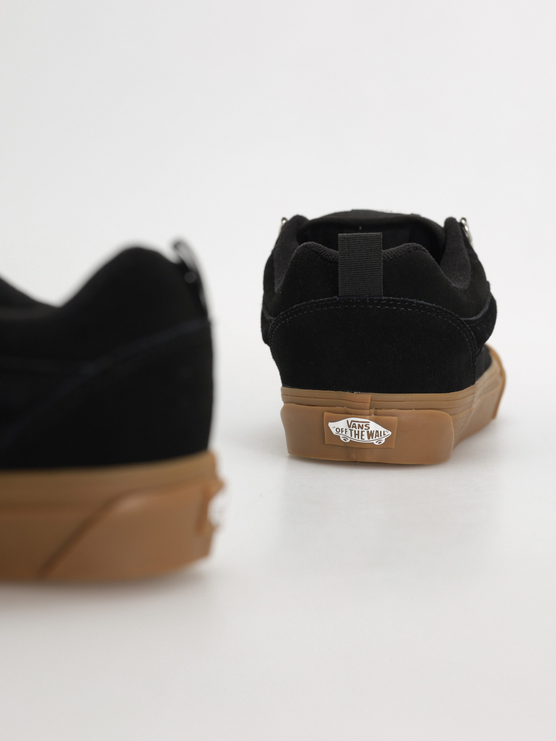 Обувки Vans Knu Skool (knu vintage black/gum)