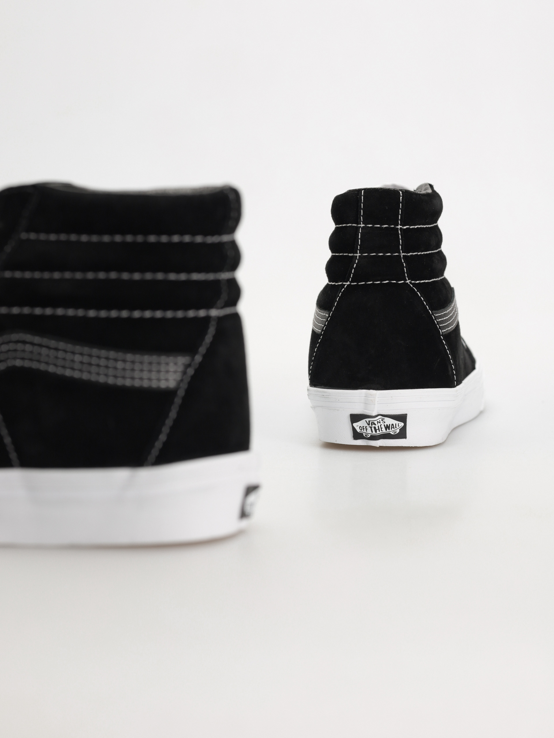Обувки Vans Sk8 Hi (pig suede black)