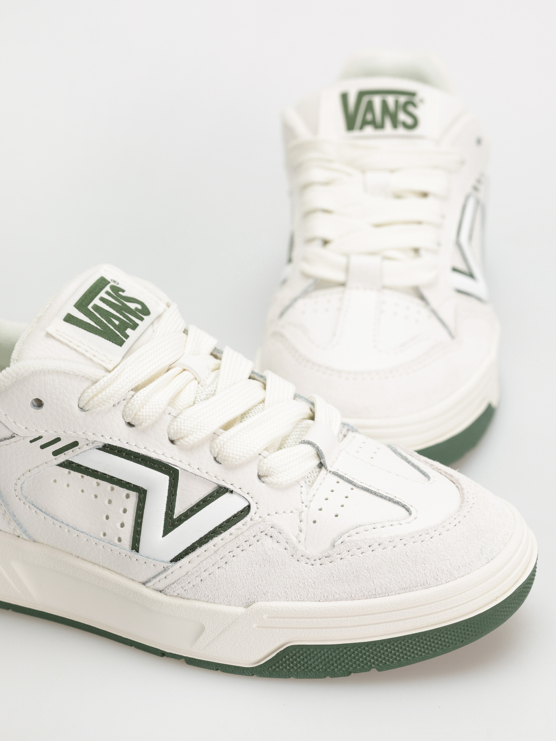 Обувки Vans Upland (vintage sport douglas fir)